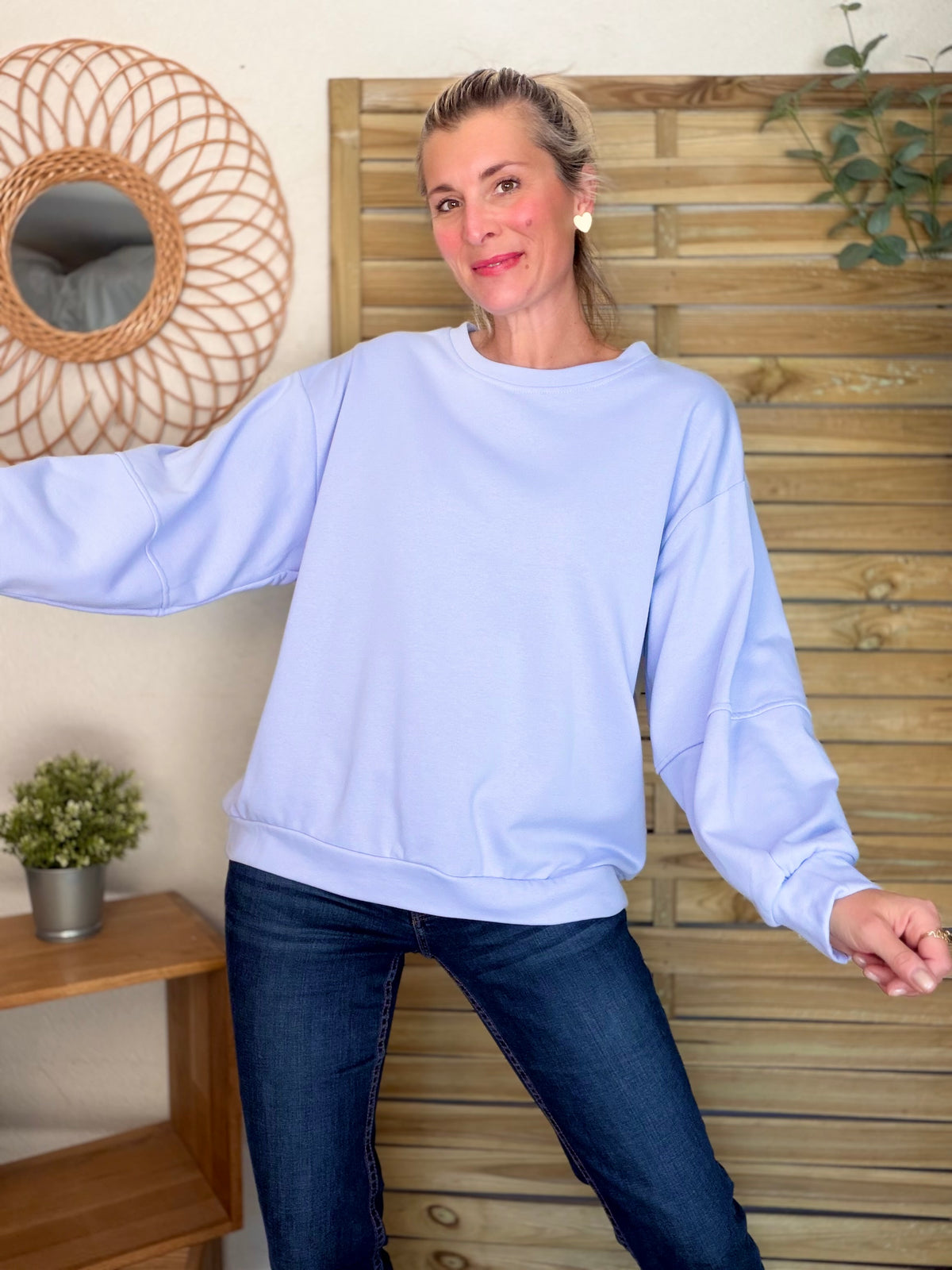 ⚡️ ARRIVAGE • Sweat oversized GOOD VIBES ALYSSA bleu ciel/blanc