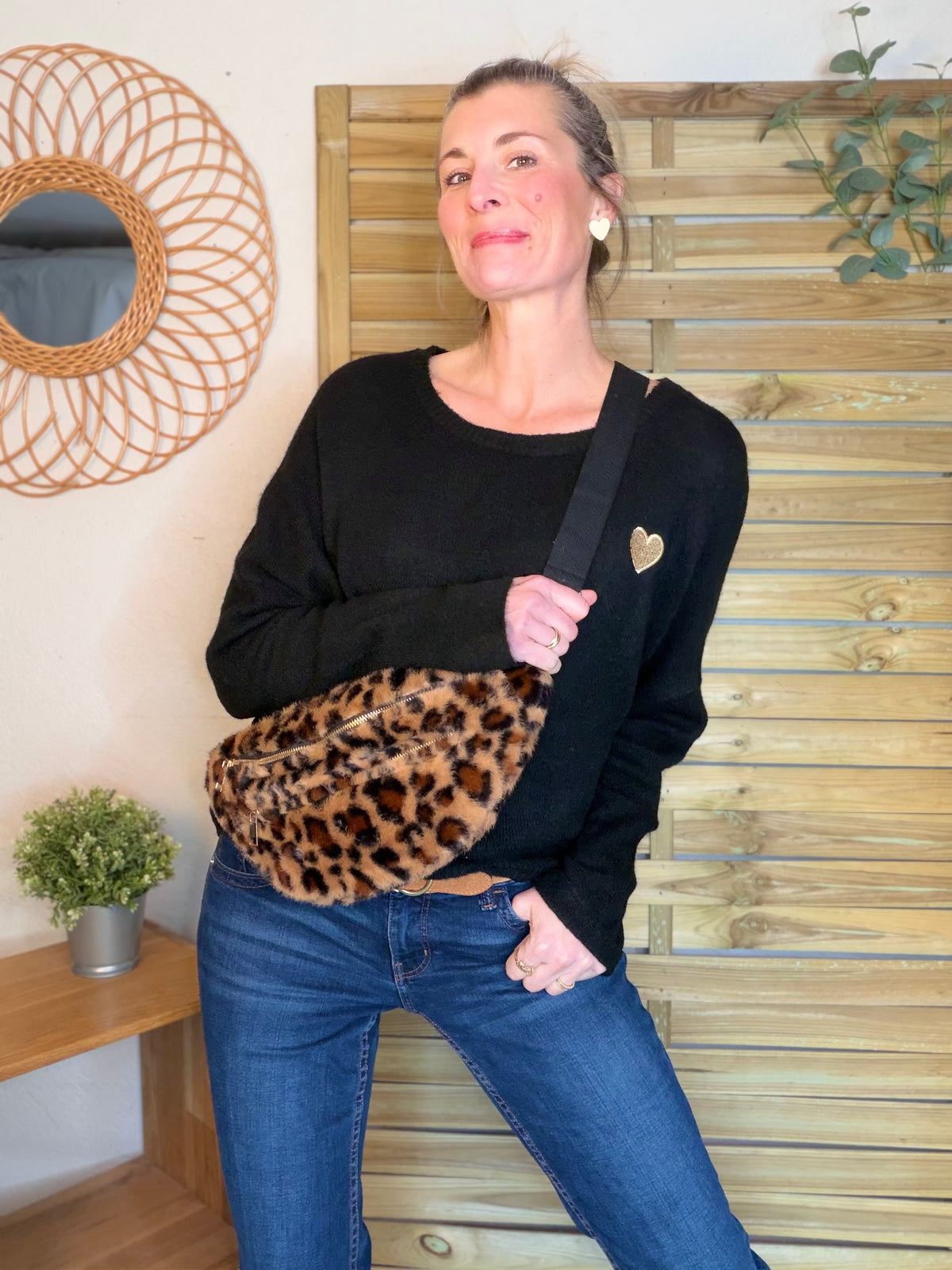 Sac banane L avec poche zippée avant, fourrure Léo Camel - STACEY 🐆