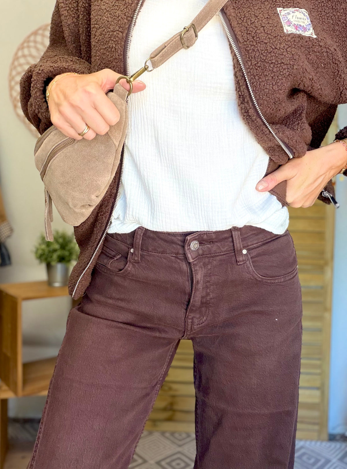 RÉASSORT PRÉVU MI NOVEMBRE • Pantalon Jean coupe barrel LÉON Chocolat
