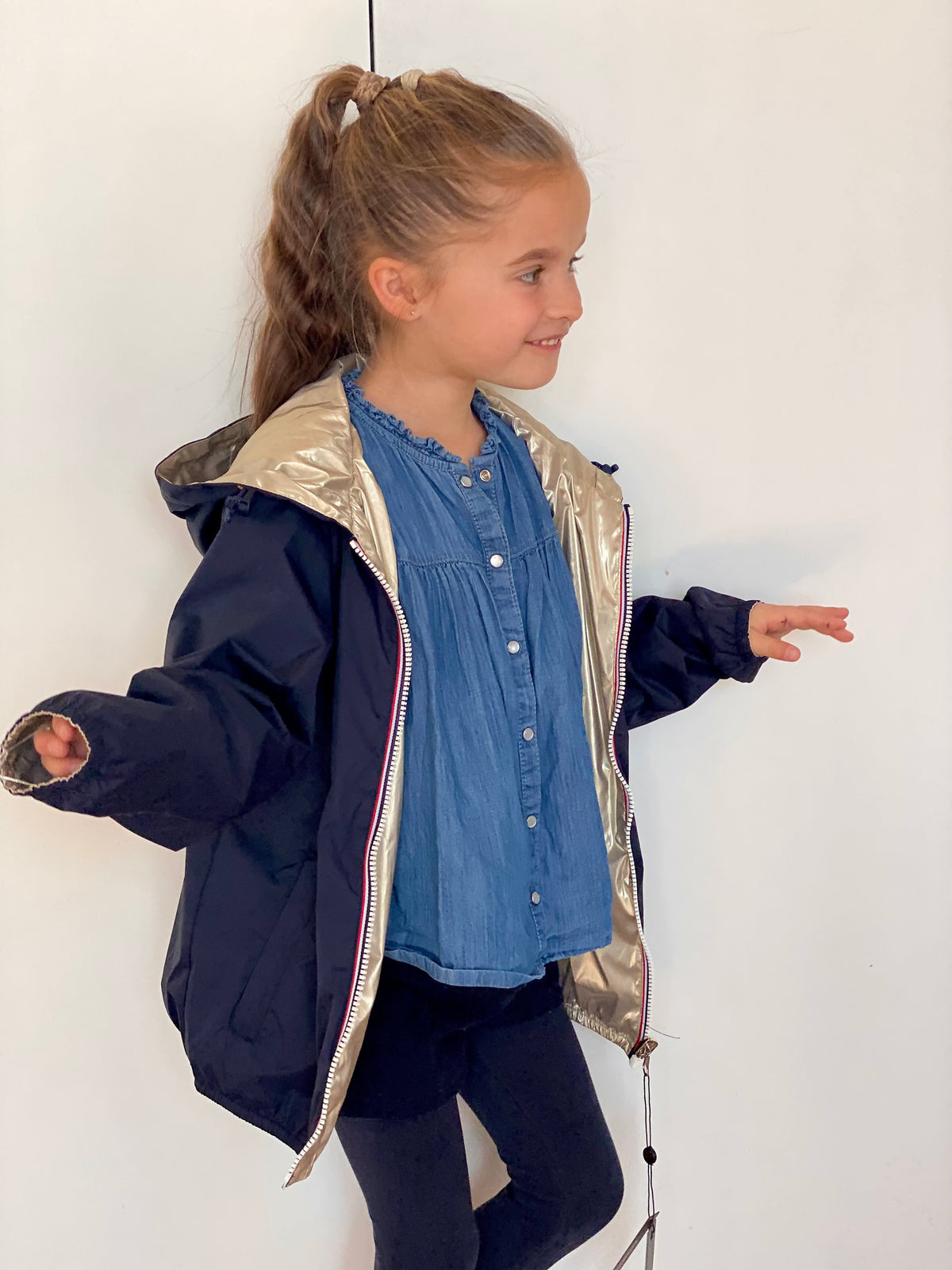 LAURA JO - Imperméable réversible léger GARANCE KIDS enfant (mixte) - Bleu Marine / Doré • DÉSTOCKAGE sur Taille 6 ans