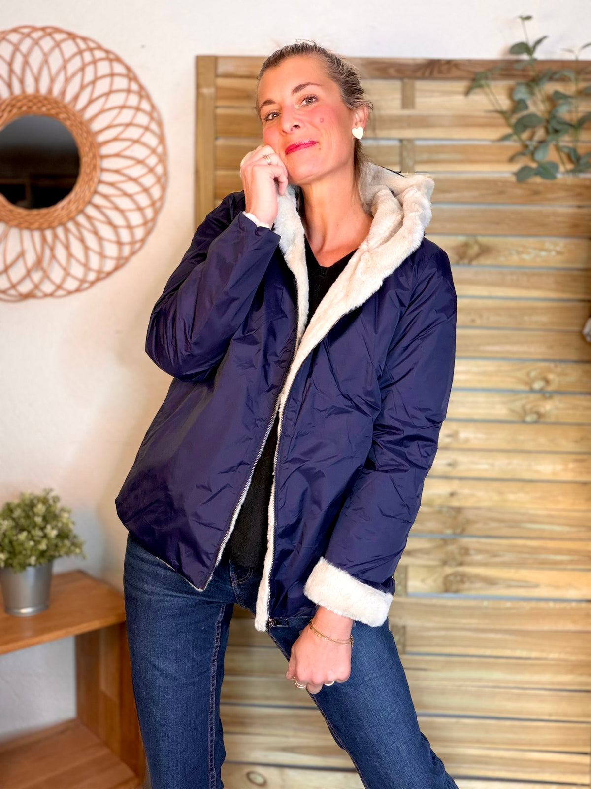 LAURA JO - Parka Imperméable réversible fourrée Marine / Beige ALIX Court • DÉSTOCKAGE