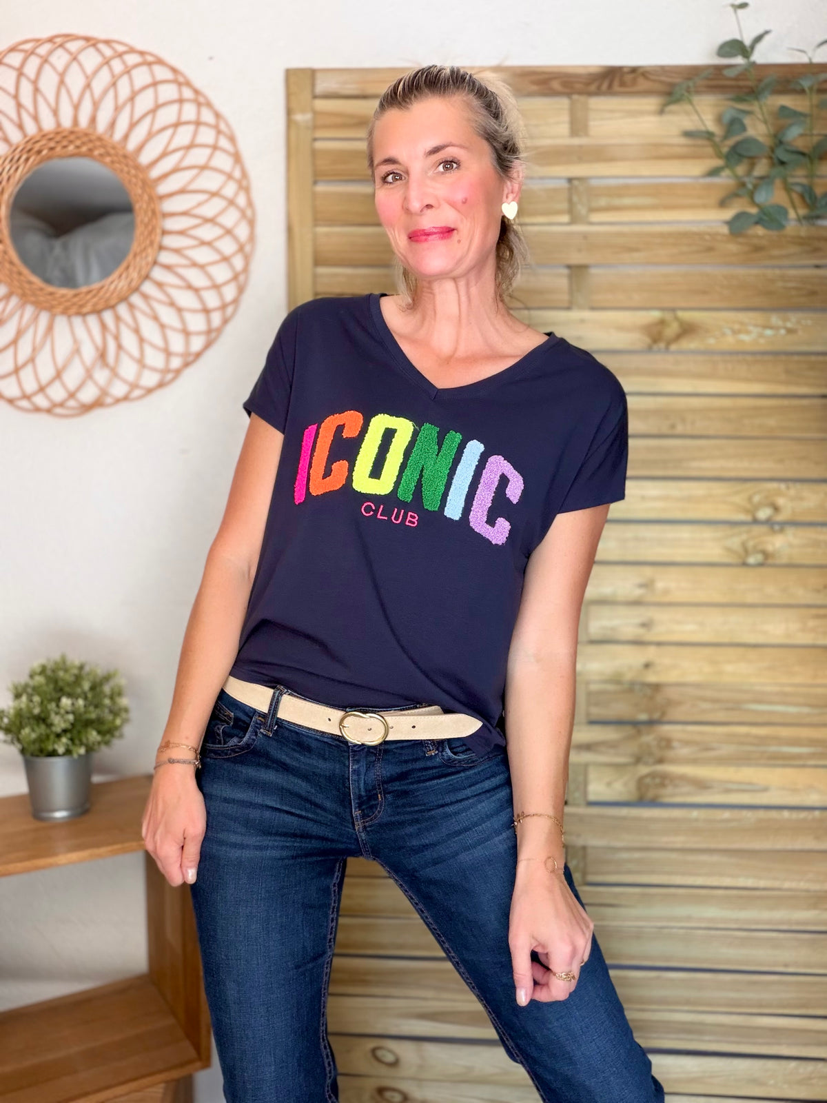 Tee shirt col V ICONIC club MIRANDA Bleu marine