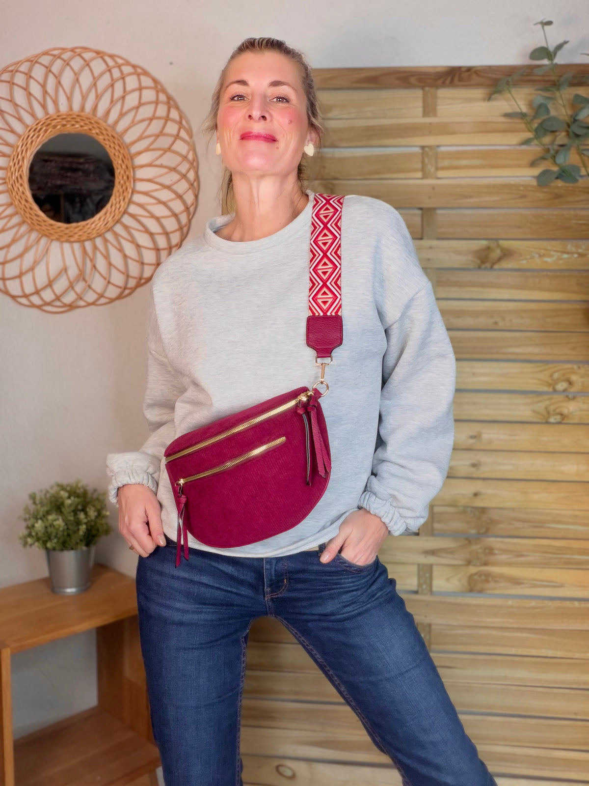 Sac banane en velours côtelé, sangle fantaisie - KATY - Bordeaux - FIN DE SÉRIE