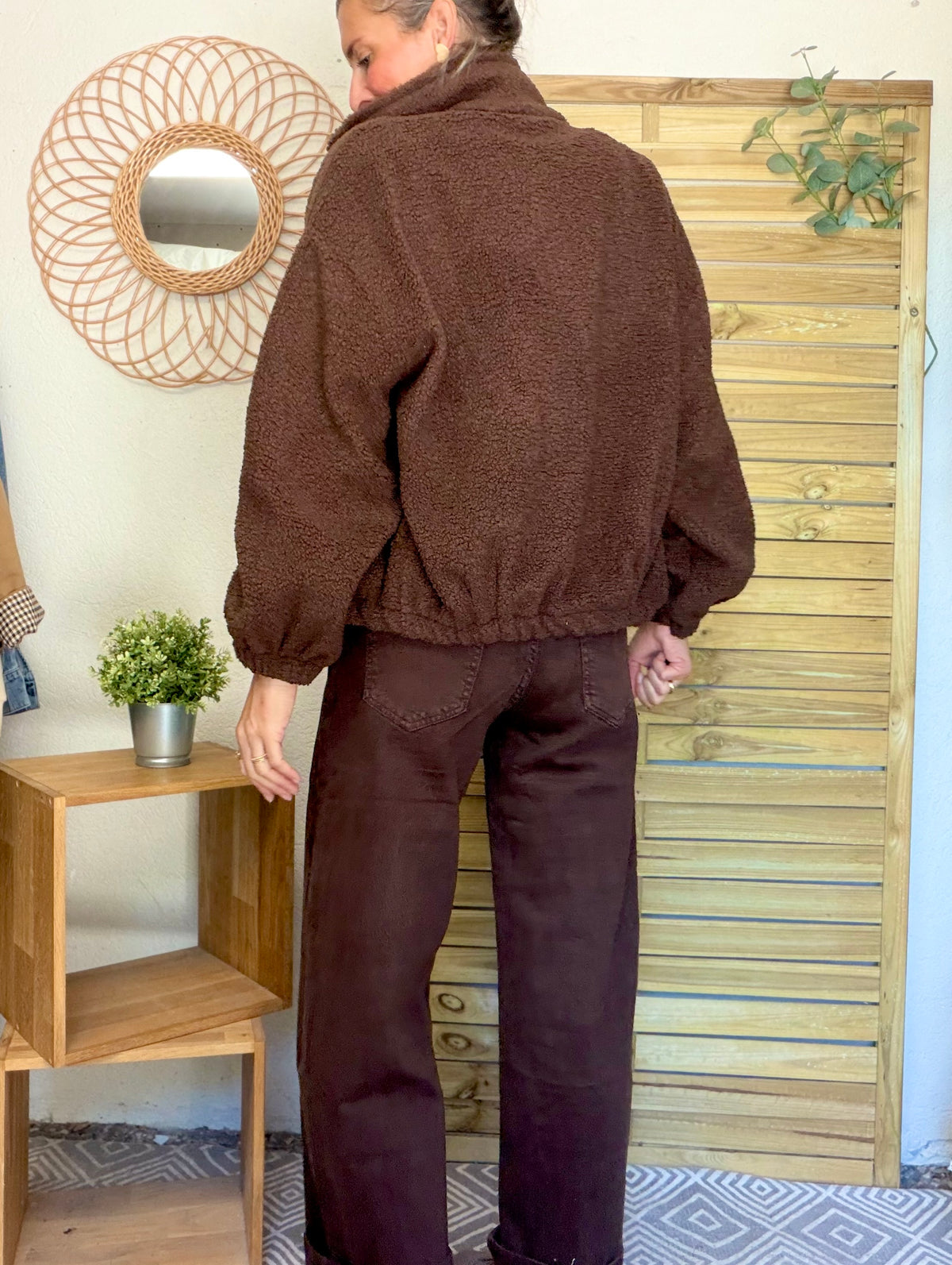 RÉASSORT PRÉVU MI NOVEMBRE • Pantalon Jean coupe barrel LÉON Chocolat