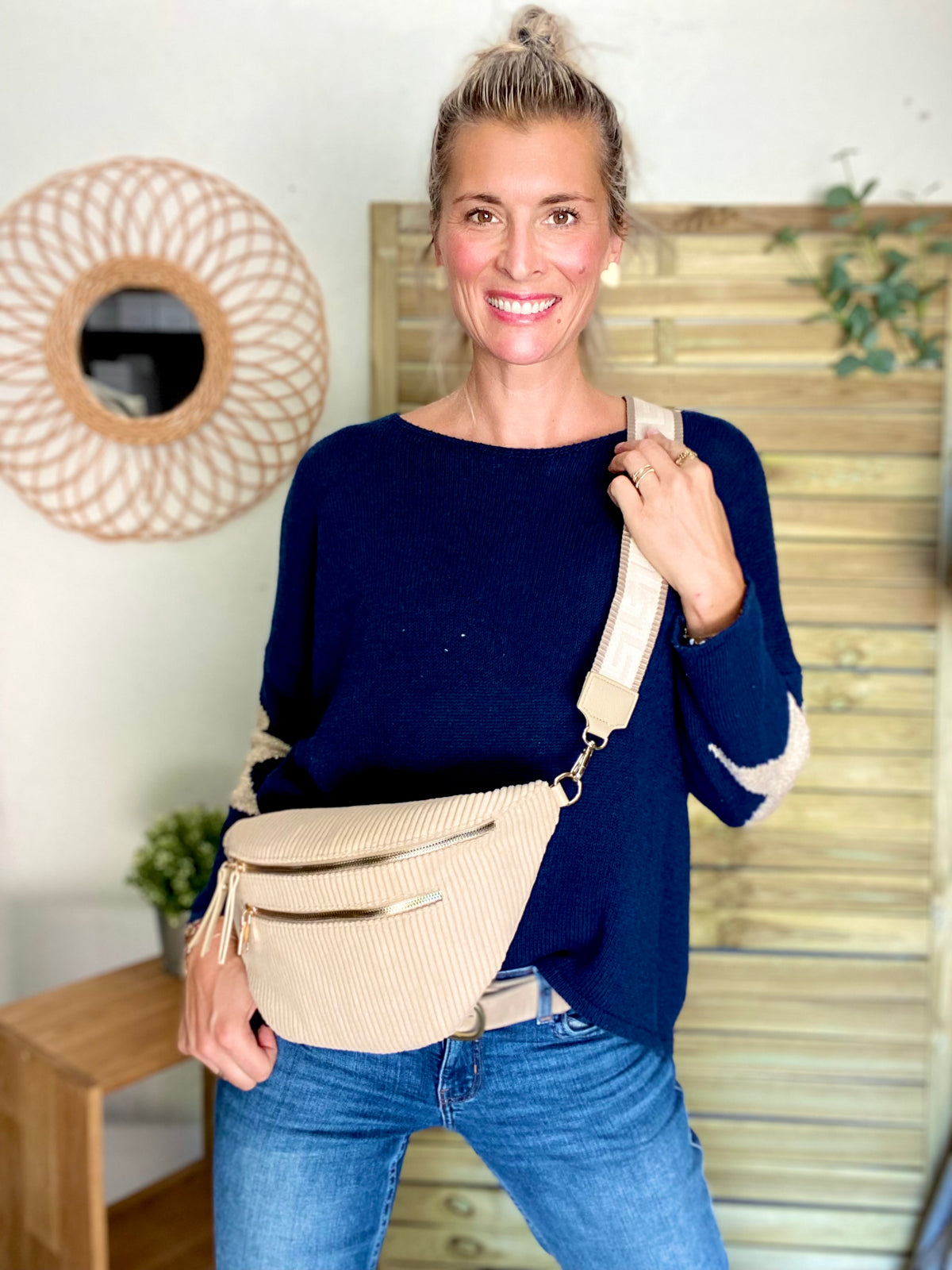 Sac banane XL en velours côtelé 2 zips et sangle fantaisie - WENDY - Beige