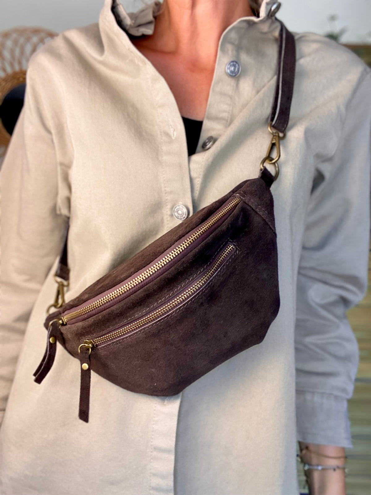 Sac banane double poche en cuir daim - OPALINE - Chocolat