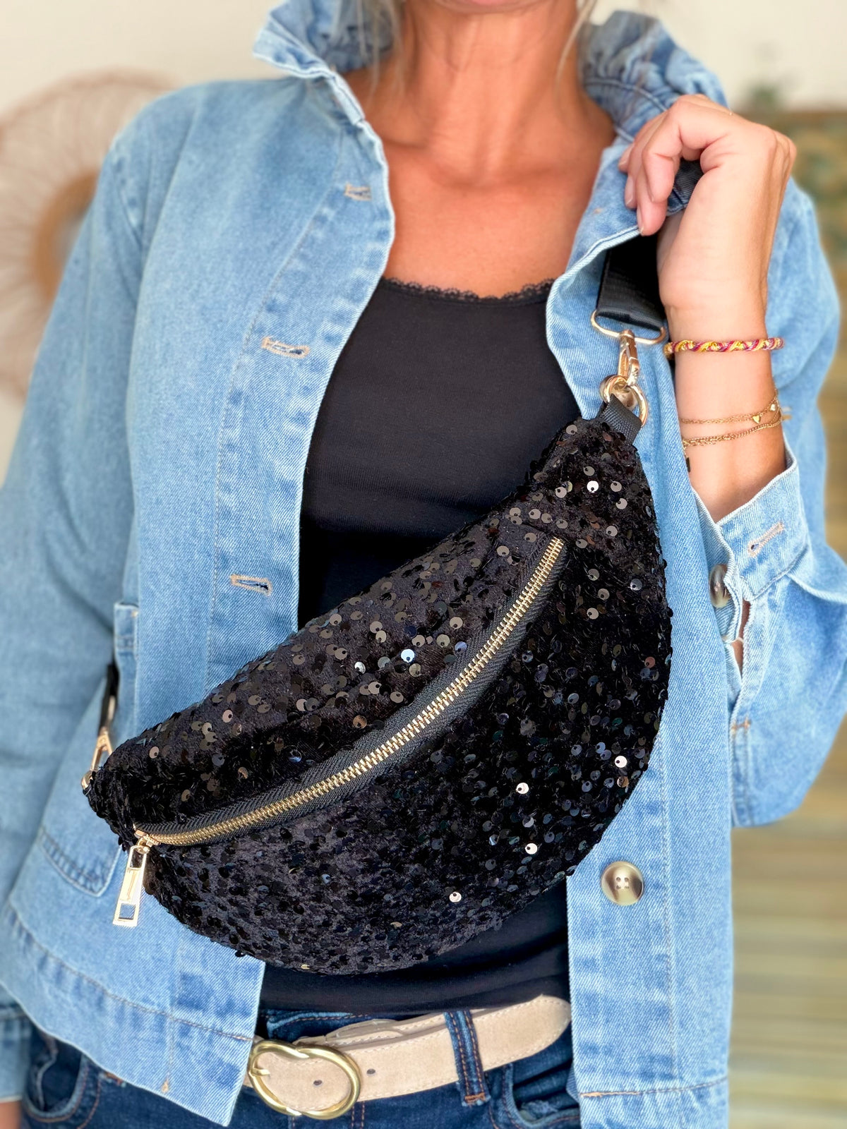 ⚡️ ARRIVAGE - Sac banane velours à sequins DAISY - Noir