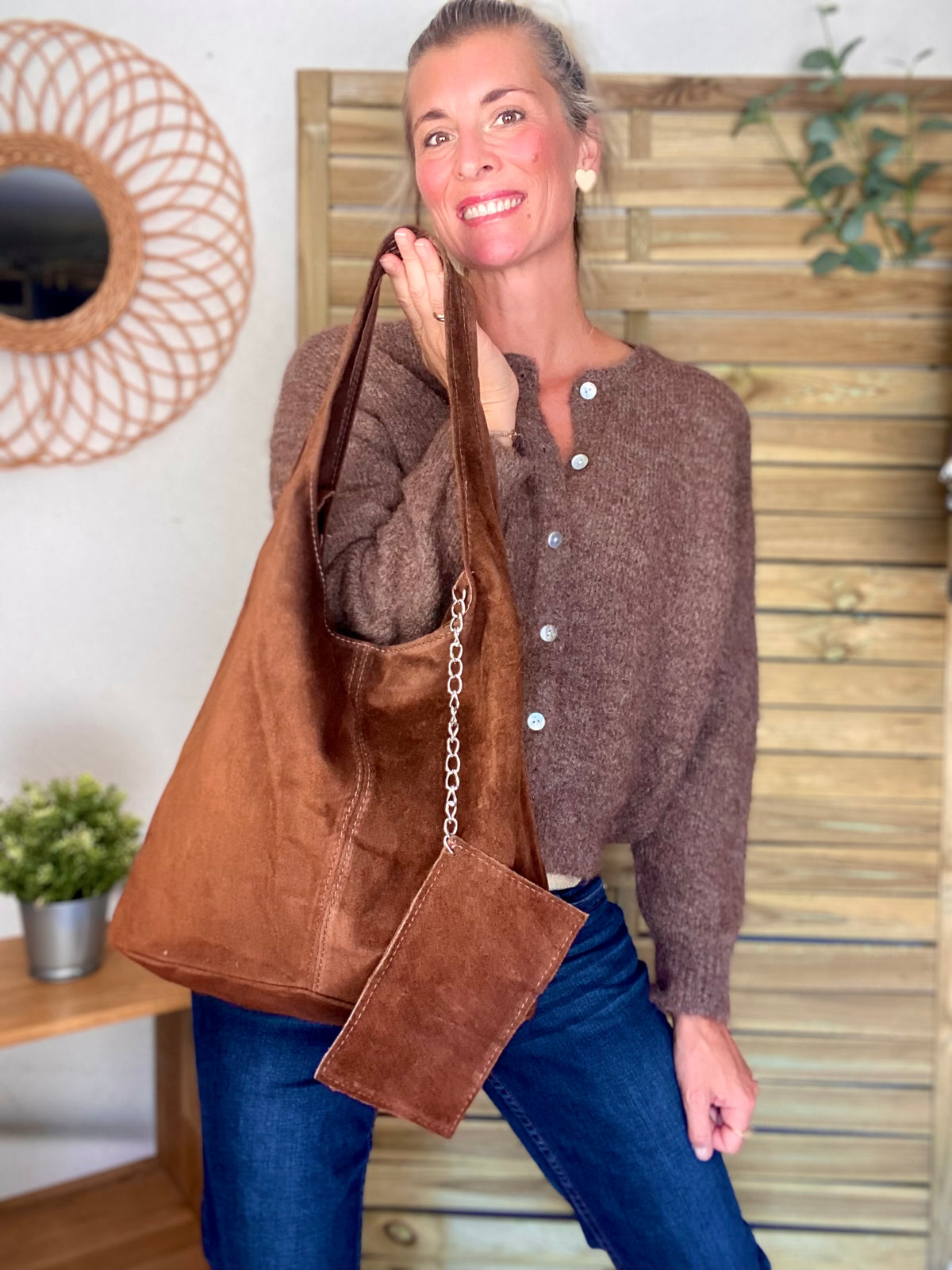 Sac cabas hobo cuir daim MARLON - Chocolat