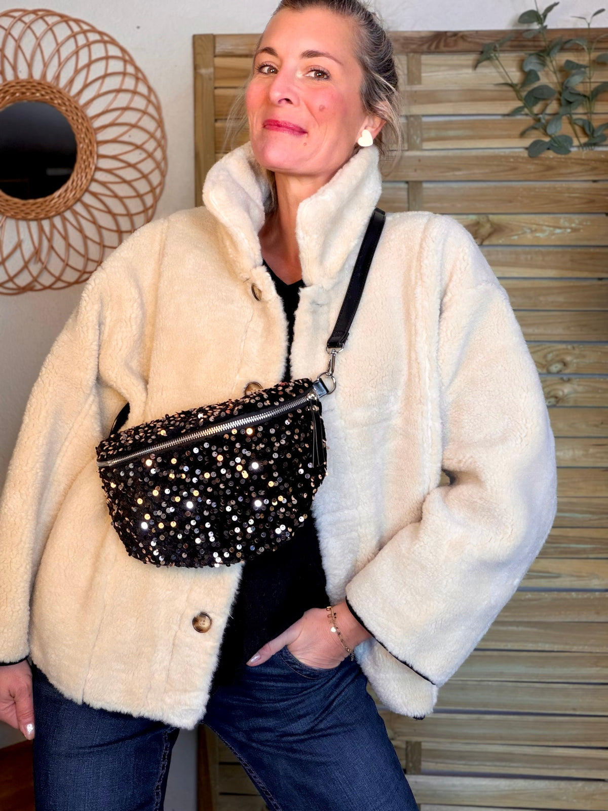 ⚡️ ARRIVAGE - Sac banane velours à sequins CARLY - Noir / doré rosé