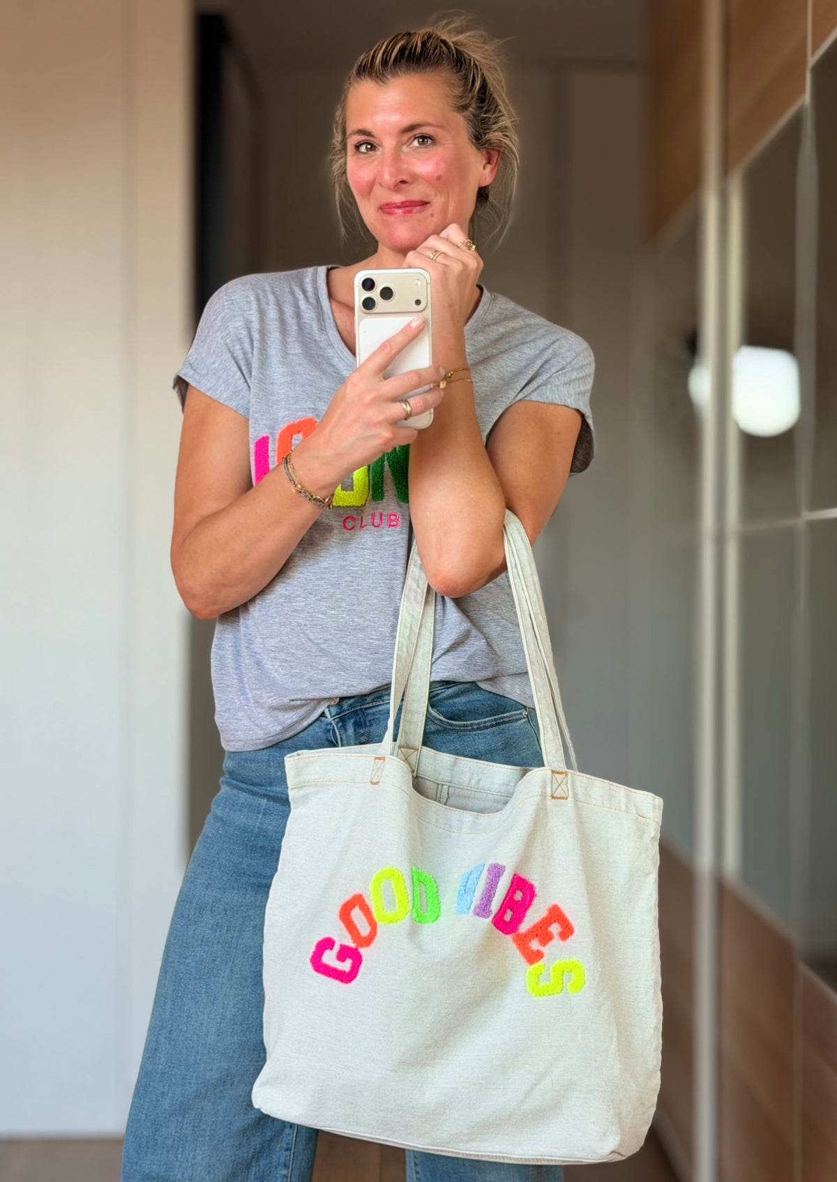 Grand cabas Tote bag GOOD VIBES Jean bleu delavé VANINA - FIN DE SÉRIE