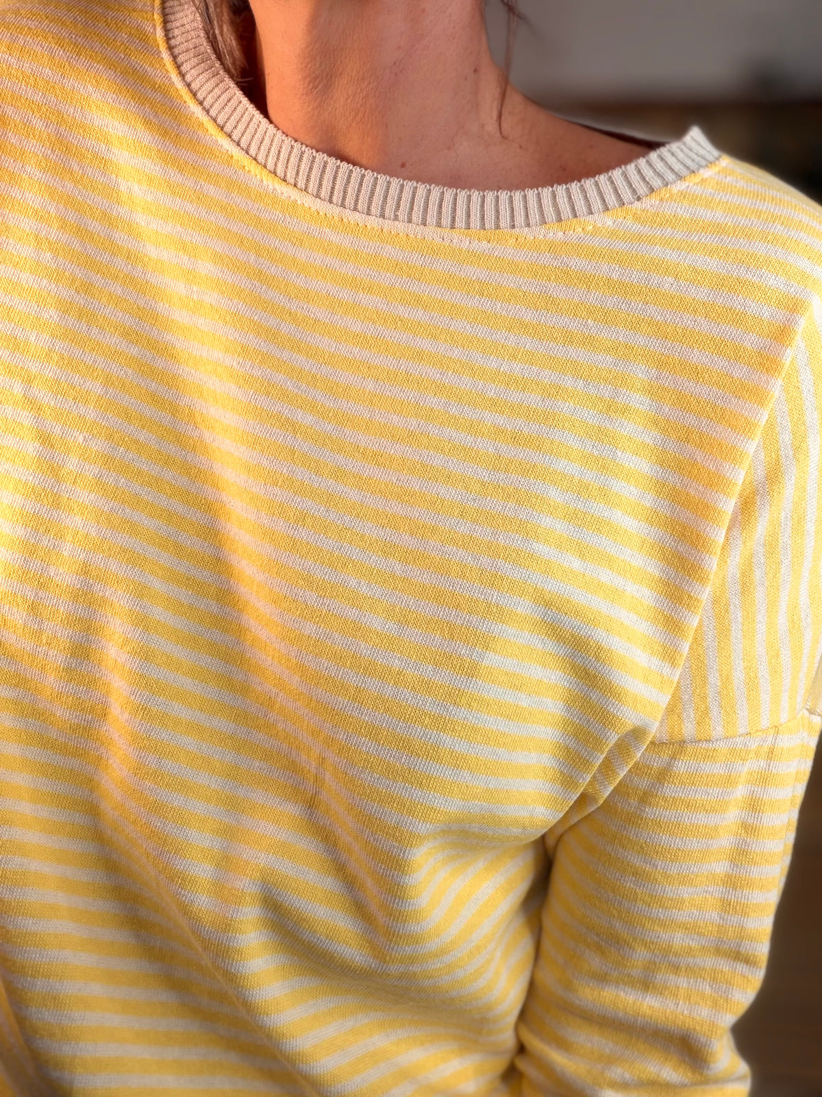 Pull fin rayé ample ROMANE - Jaune/Beige - FIN DE SÉRIE