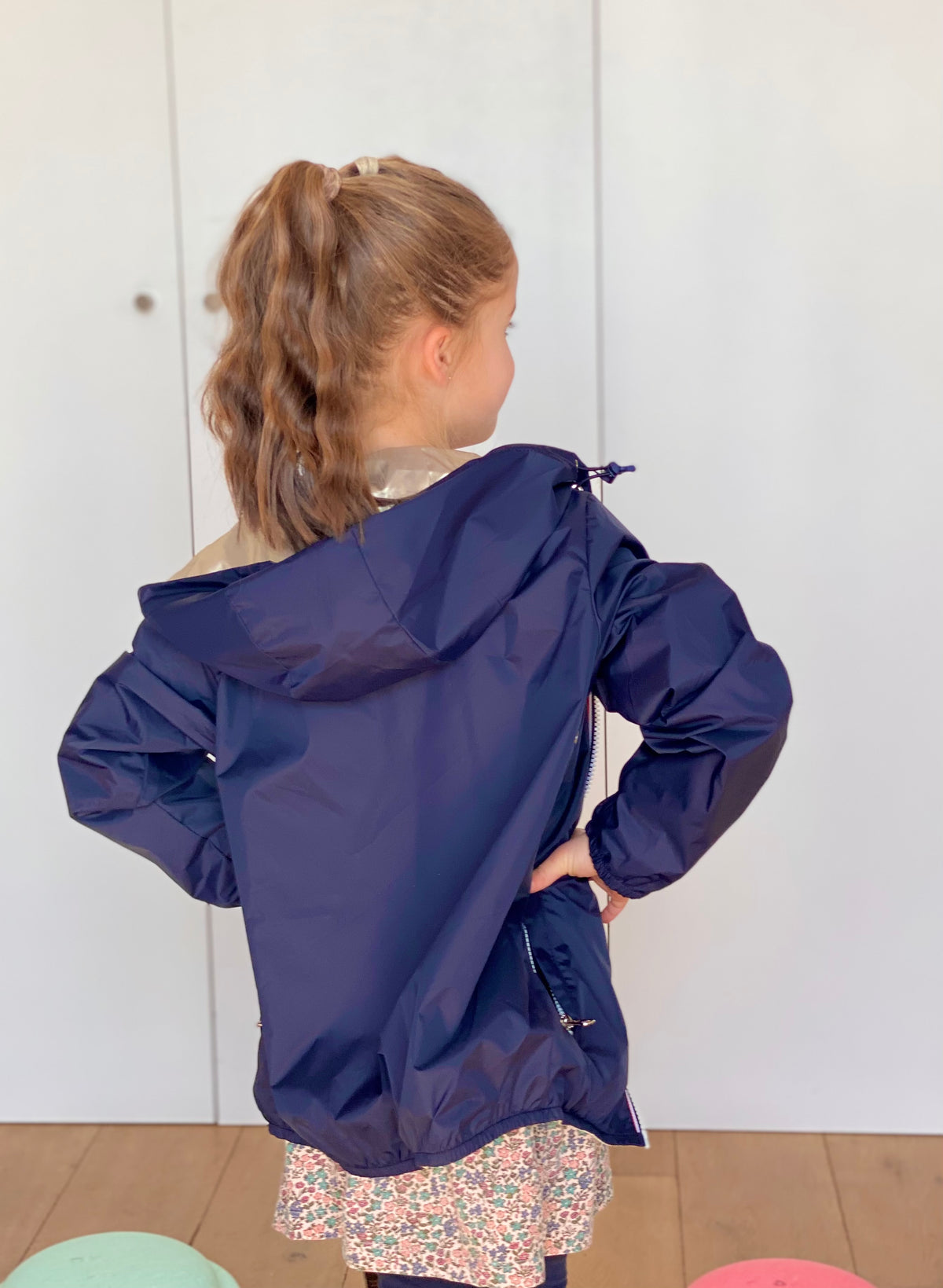 LAURA JO - Imperméable réversible léger GARANCE KIDS enfant (mixte) - Bleu Marine / Doré • DÉSTOCKAGE sur Taille 6 ans