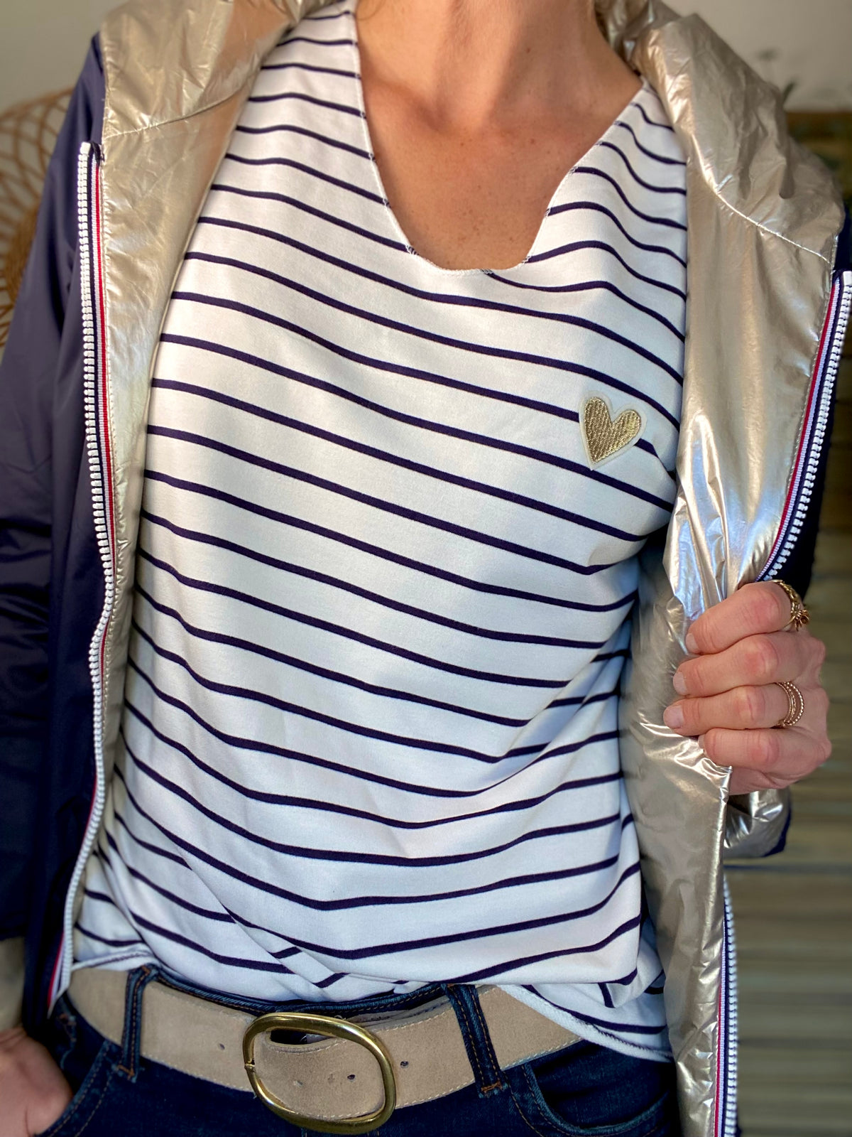 Pull fin rayé col V avec ou sans coeur doré 💛 NOLWENN - Bleu marine