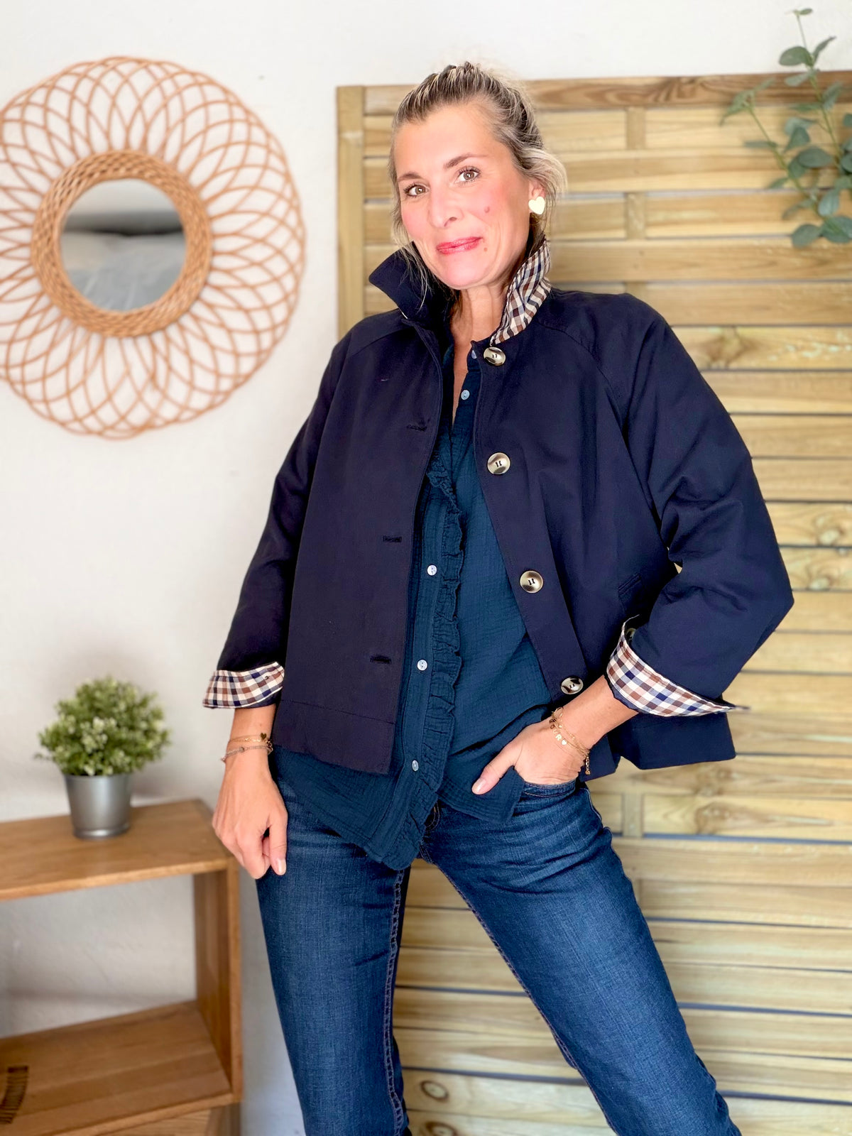 Veste Trench en coton avec carreaux - SOLÈNE Bleu marine • FIN DE SÉRIE