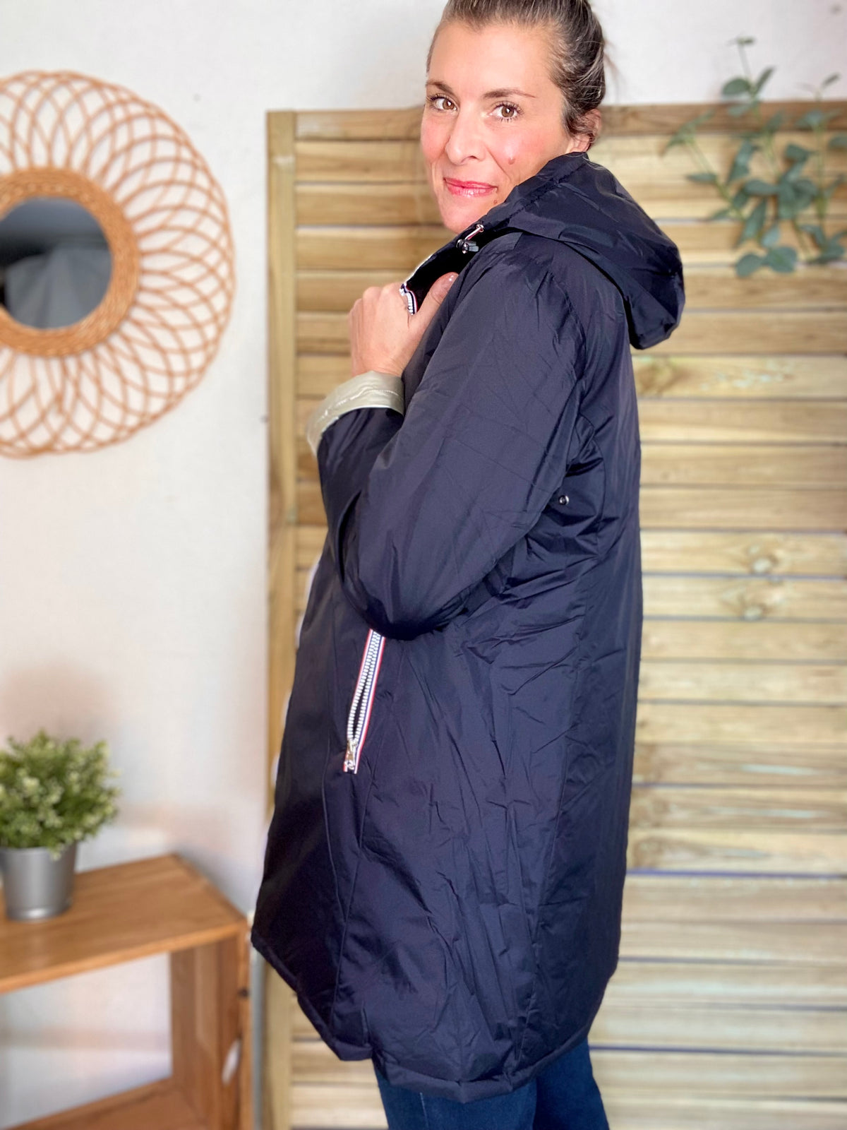 LAURA JO - Doudoune réversible imperméable longue INÈS - Noir / Doré - FIN DE SÉRIE