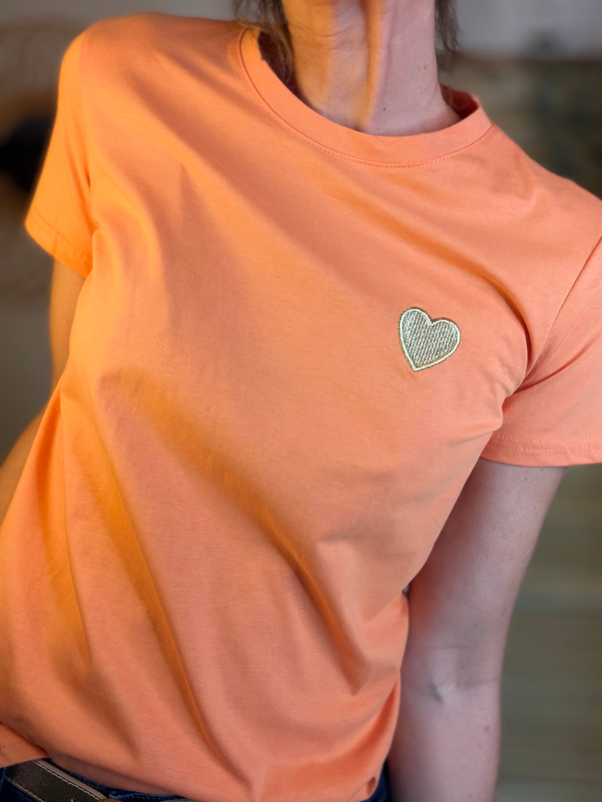 Tee shirt cœur brodé doré 💛 PIA Orange - FIN DE SÉRIE