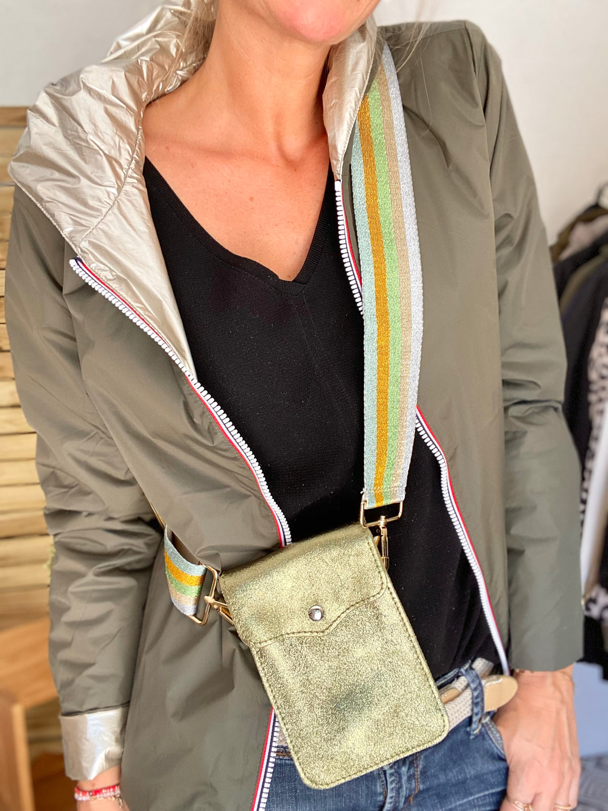 Pochette bandoulière en cuir irisé - FLORE - Kaki (7 coloris)