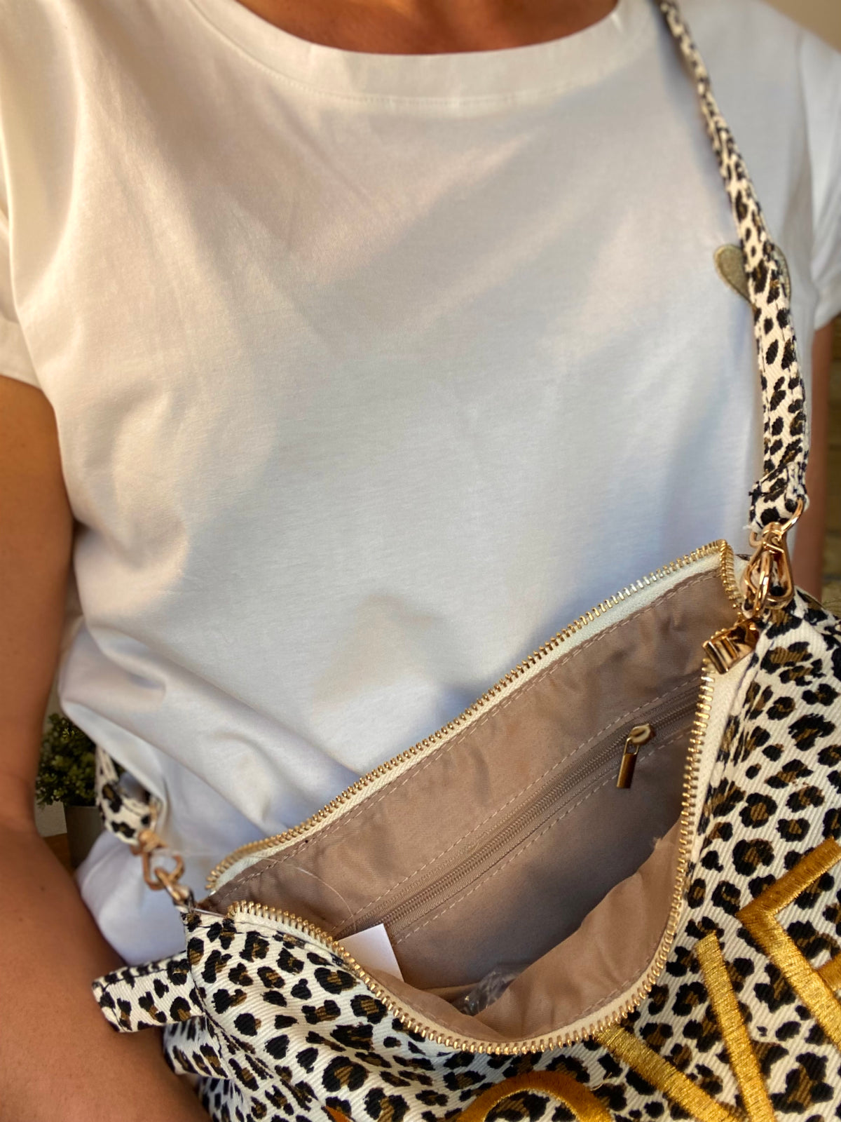 Sac-pochette LOVE (2 coloris)