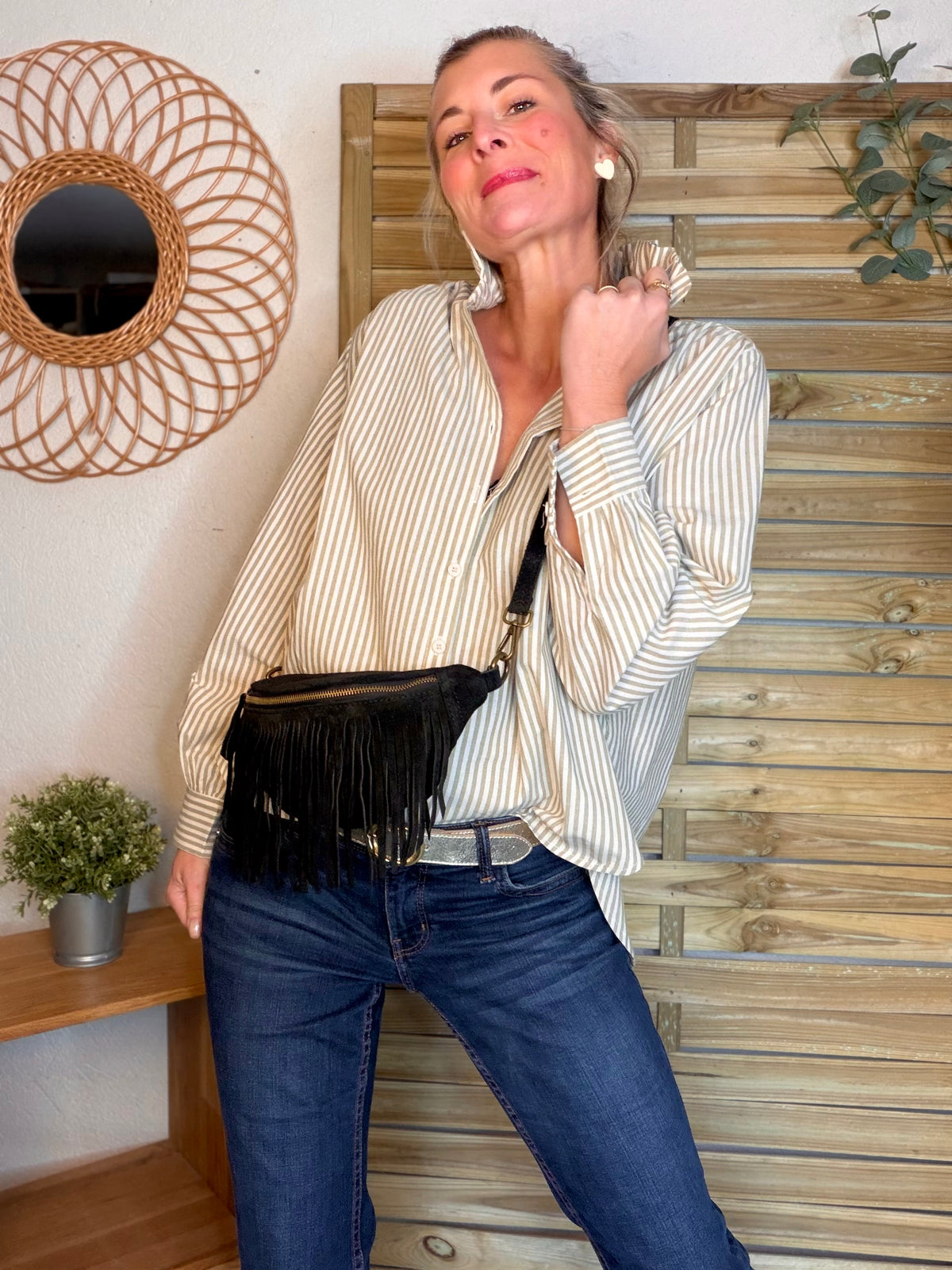 Sac banane avec franges en cuir daim - PIETRA - Noir - FIN DE SÉRIE