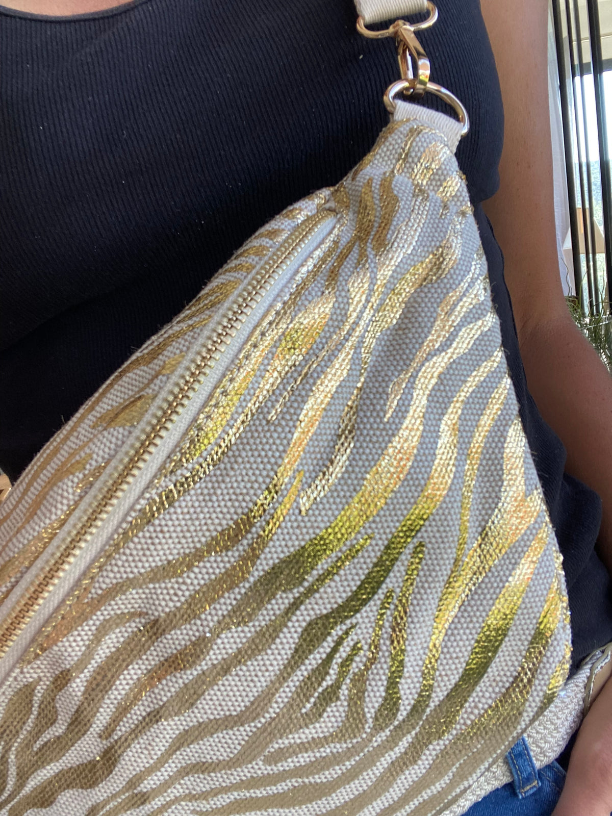 Sac banane XL en toile zebrée doré - KATE