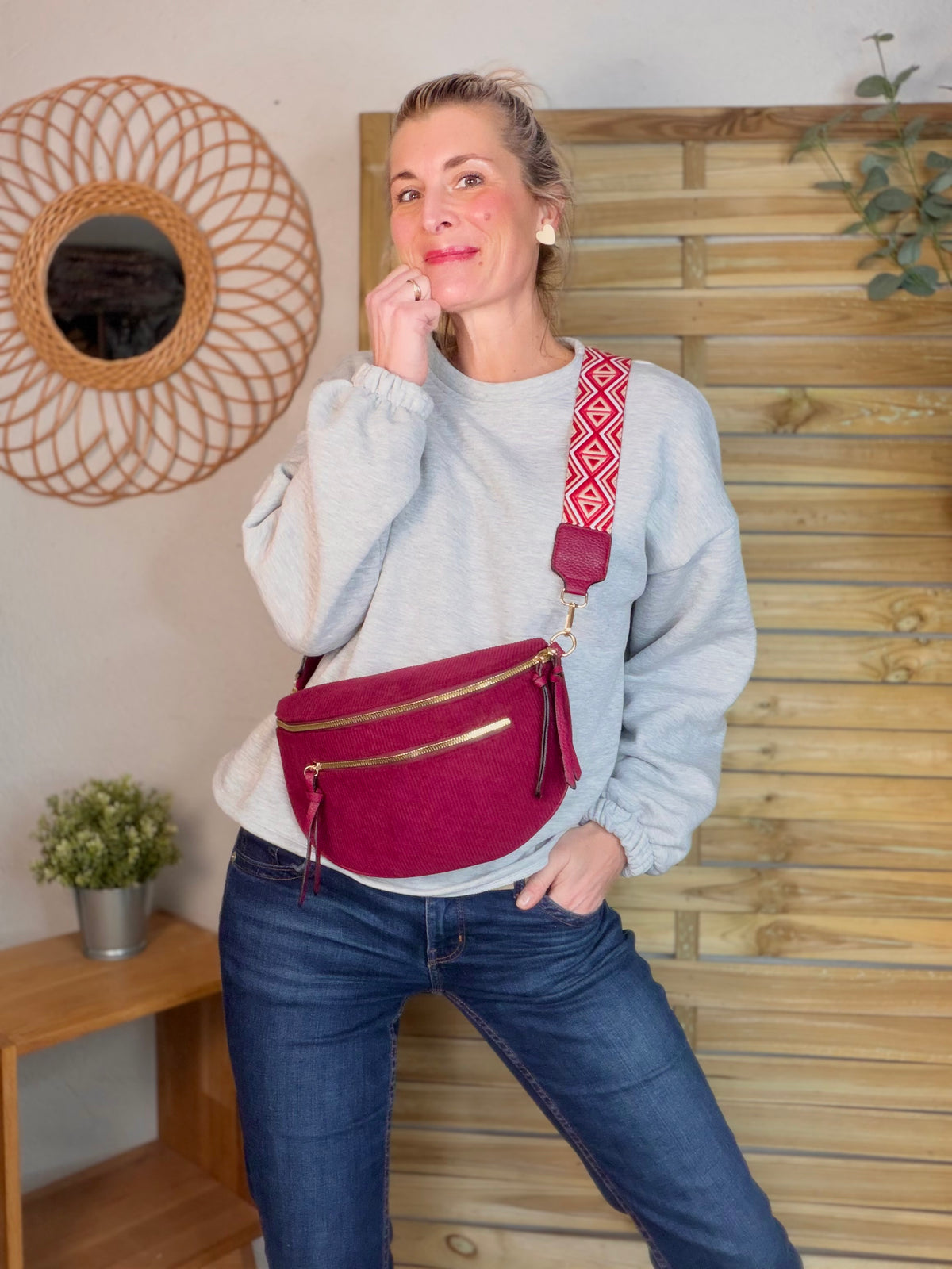 Sac banane en velours côtelé, sangle fantaisie - KATY - Bordeaux - FIN DE SÉRIE