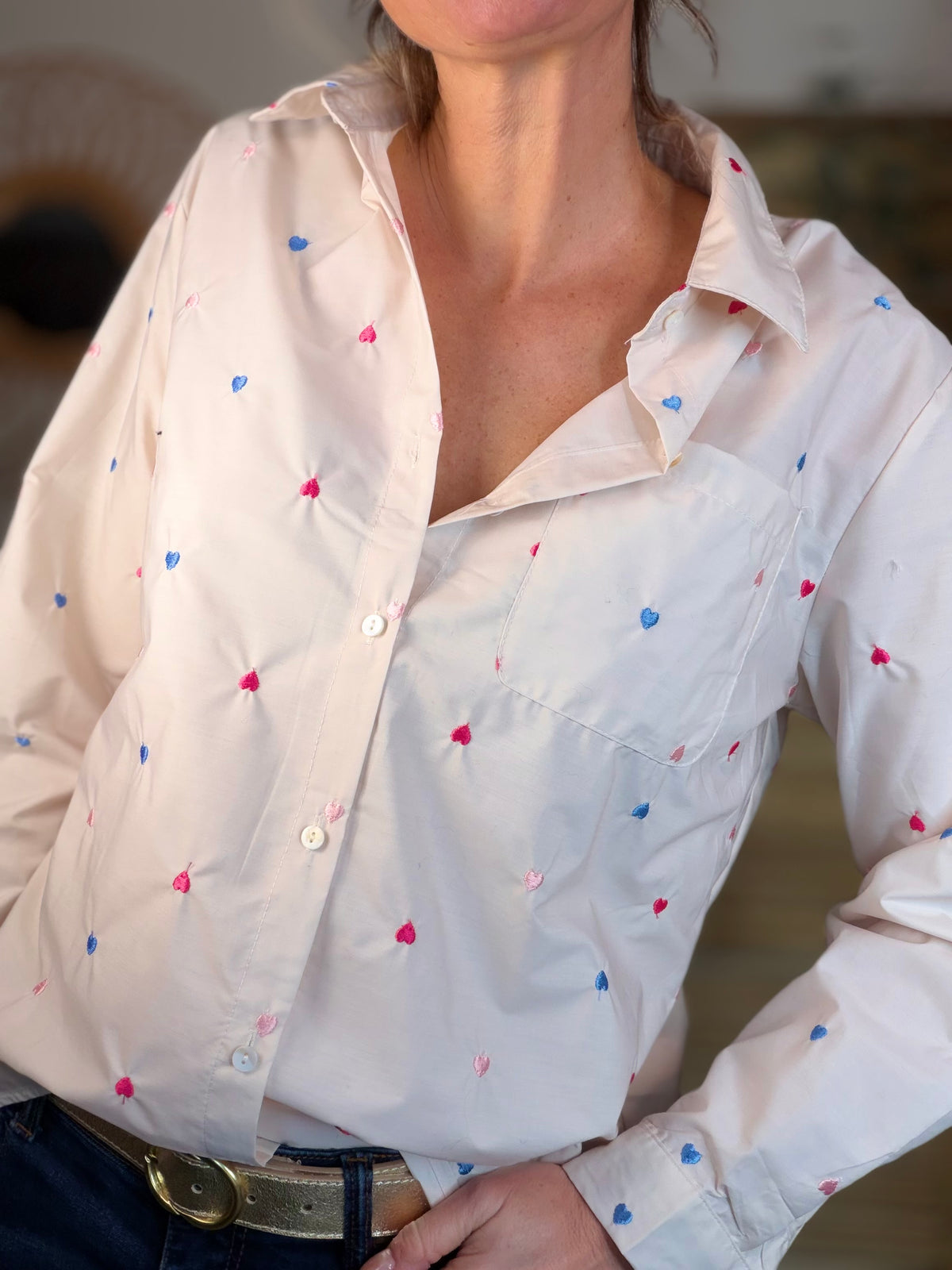 Chemise en coton beige nude cœurs brodés MYLÈNE 🩷💙❤️ - FIN DE SÉRIE