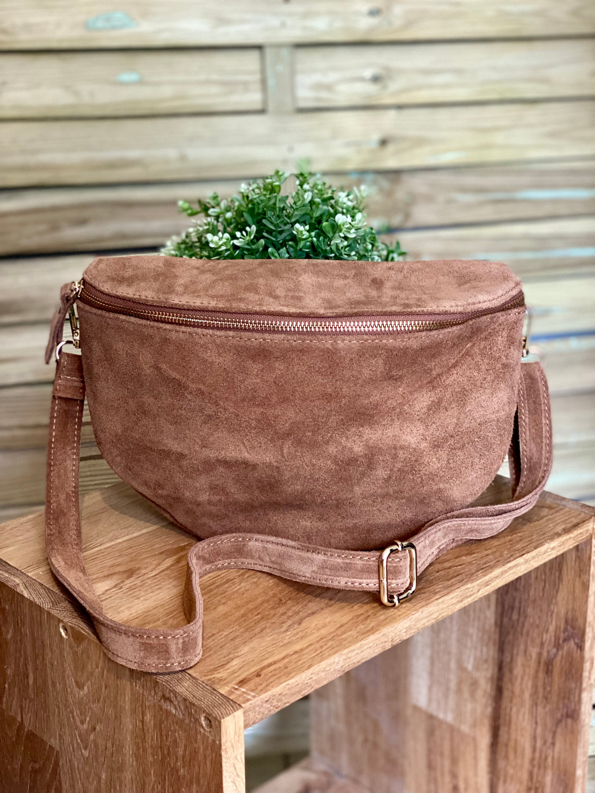 Sac banane XL en cuir velours 30cm JUDY - Camel