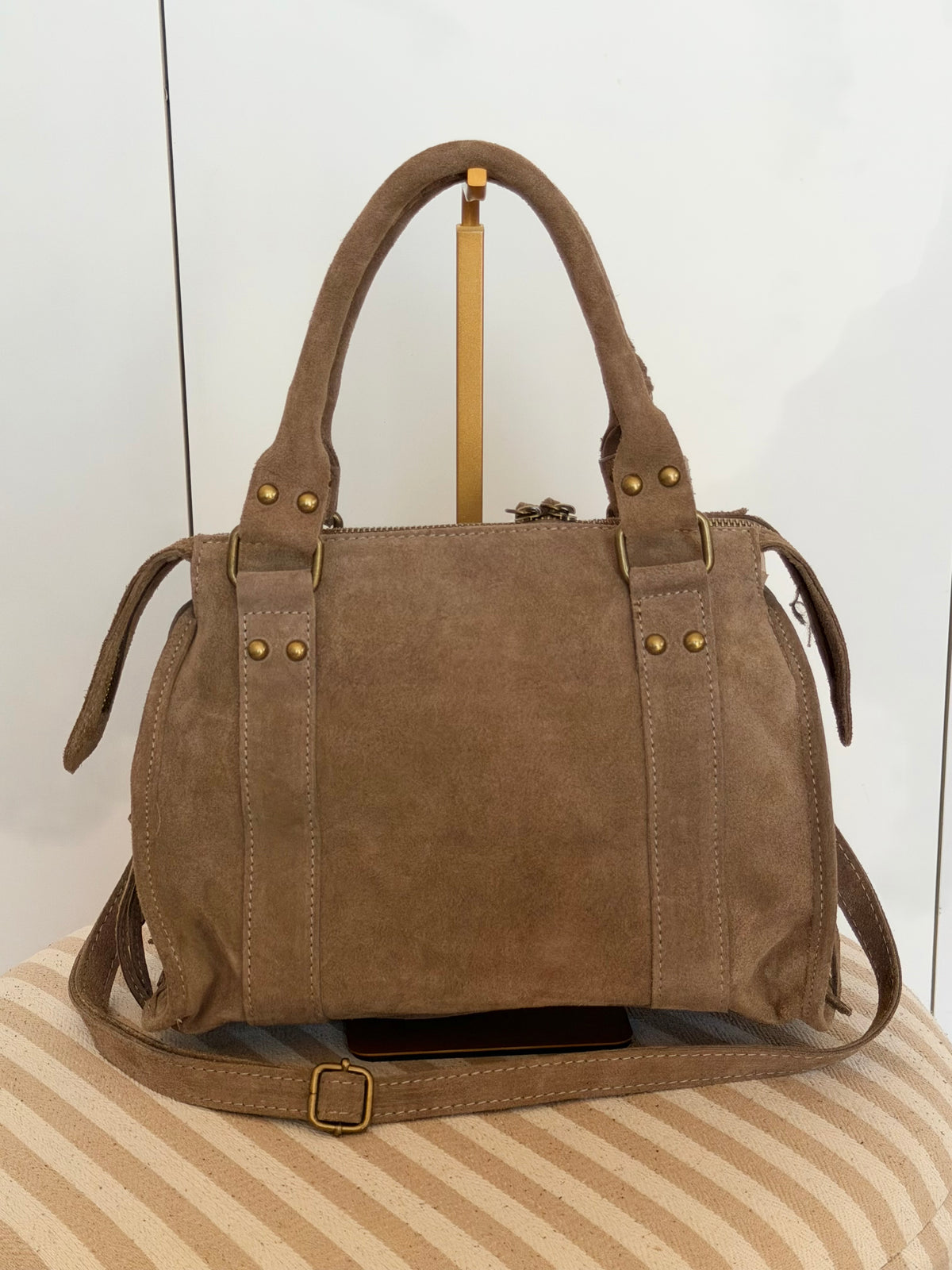 Sac à main en cuir daim • HUNTER Petit format - Taupe