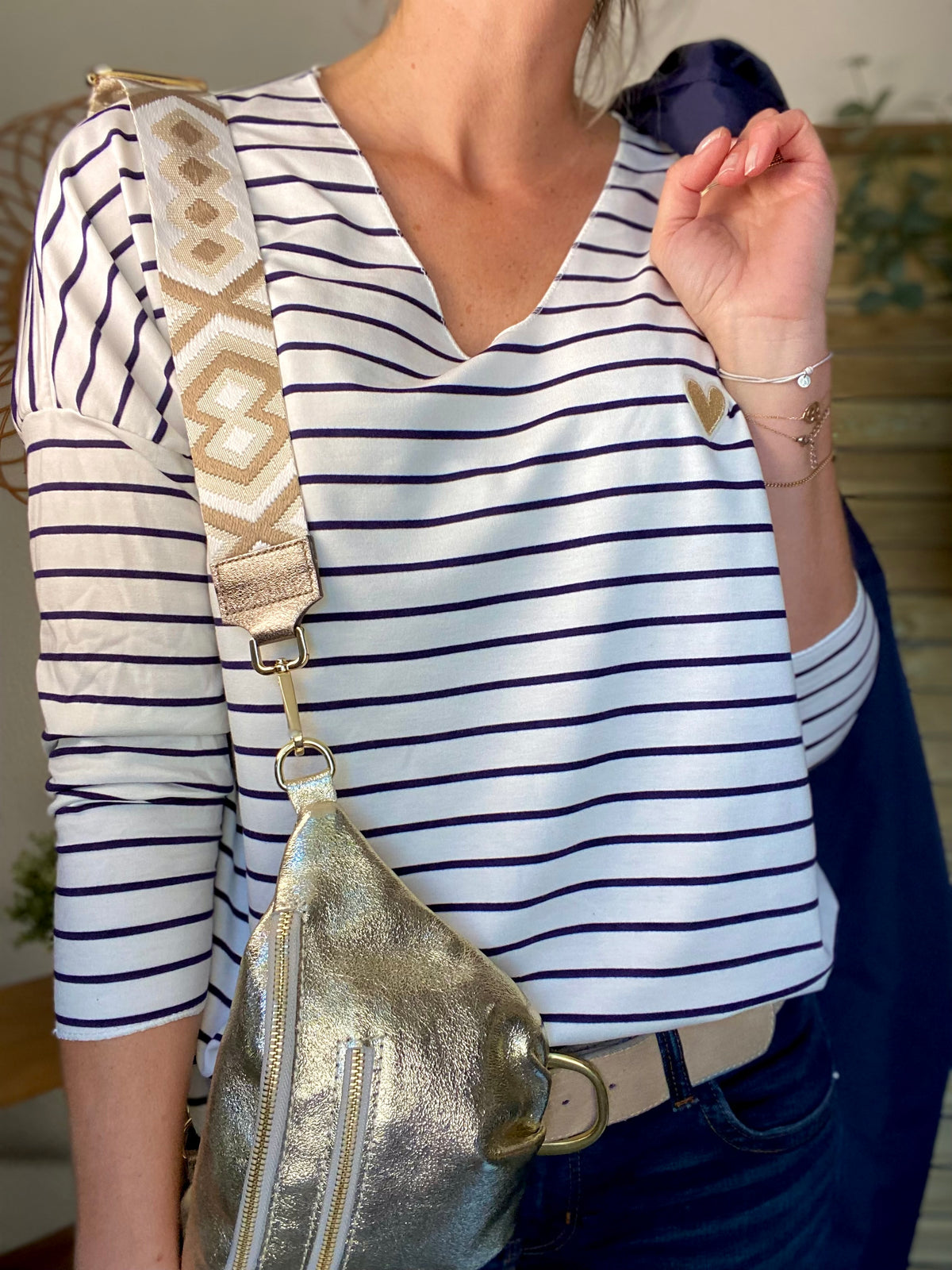 Pull fin rayé col V avec ou sans coeur doré 💛 NOLWENN - Bleu marine