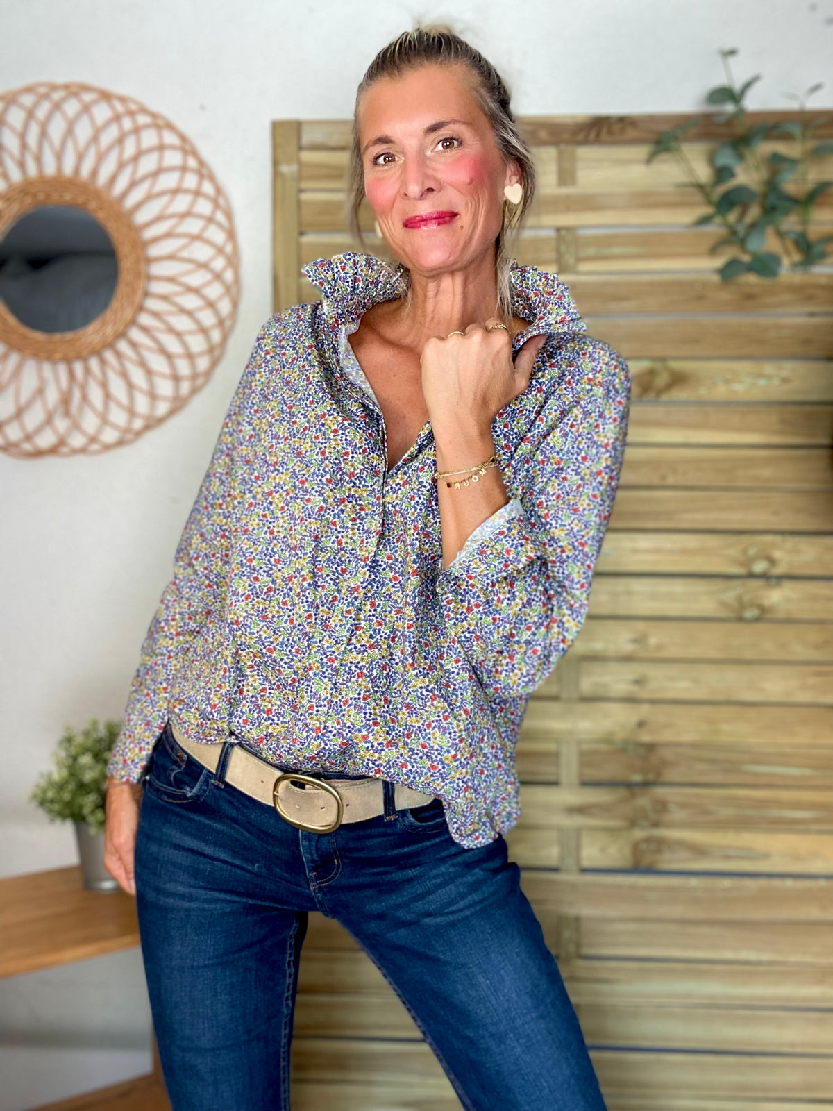 Chemise imprimée Liberty bleu, col victorien volanté CHARLOTTE - FIN DE SÉRIE