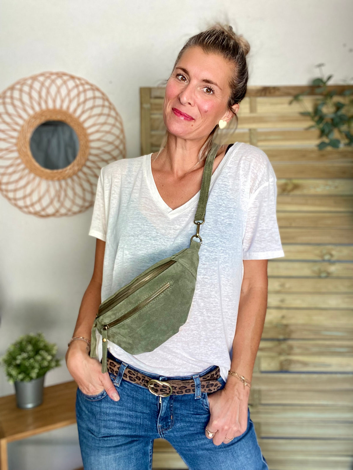 Sac banane double poche en cuir daim - OPALINE - Vert sauge (kaki clair)