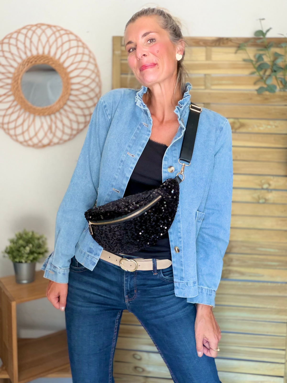 ⚡️ ARRIVAGE - Sac banane velours à sequins DAISY - Noir