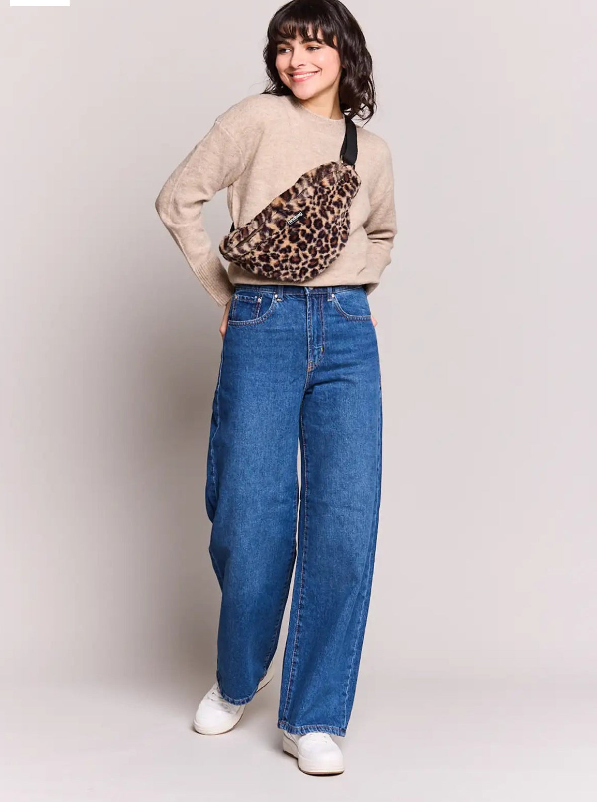 HINDBAG SASHA - Sac banane  Léo fourrure 🐆🤍