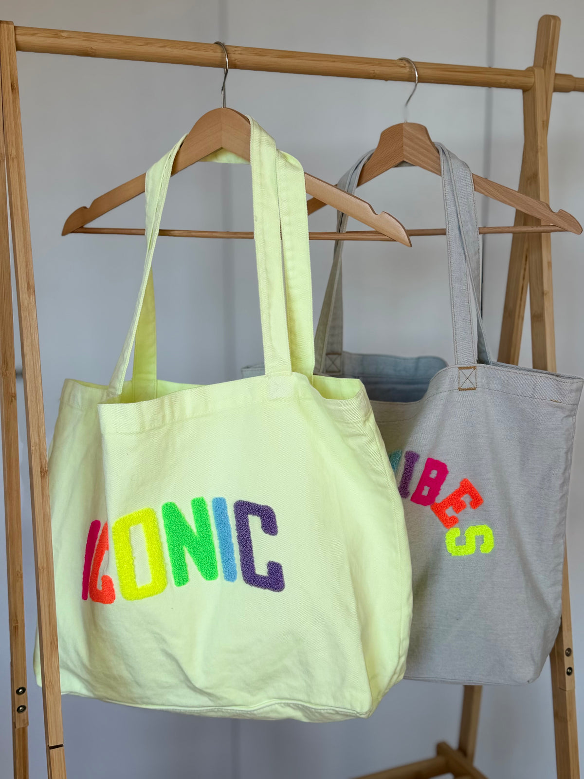 Grand cabas Tote bag ICONIC Jaune VANINA - FIN DE SÉRIE