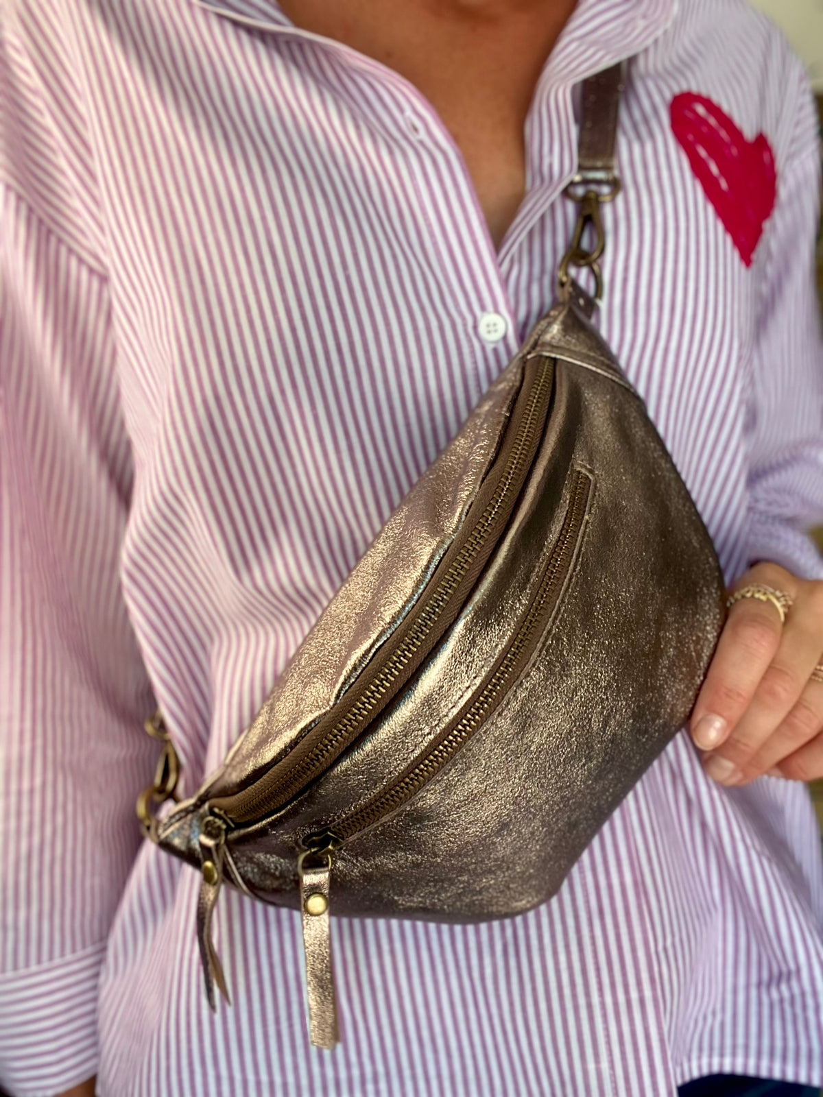 Sac banane en cuir irisé double poche - OPALE - Bronze / Laiton
