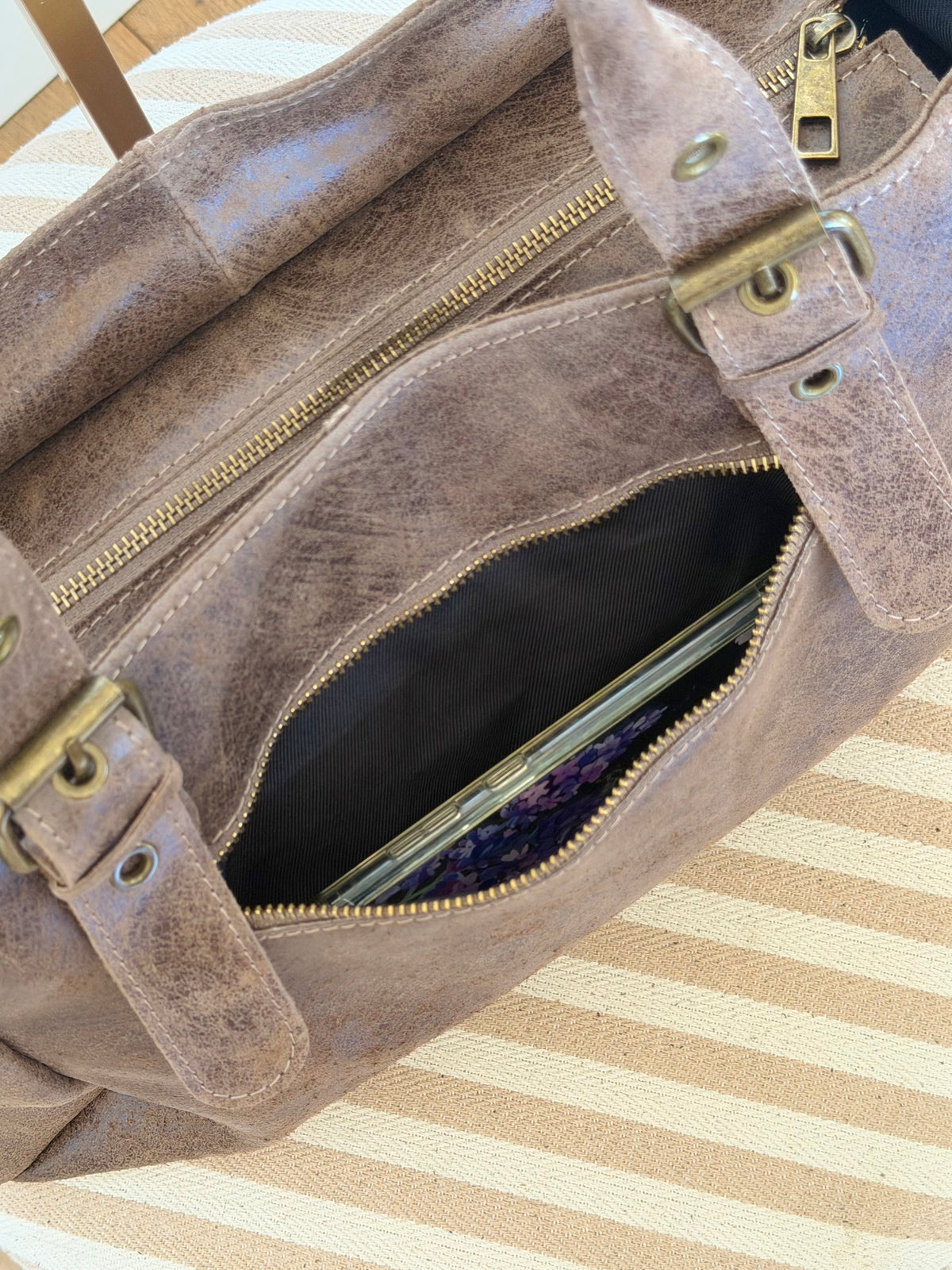 Sac cabas XL en cuir vieilli • COOPER Taupe