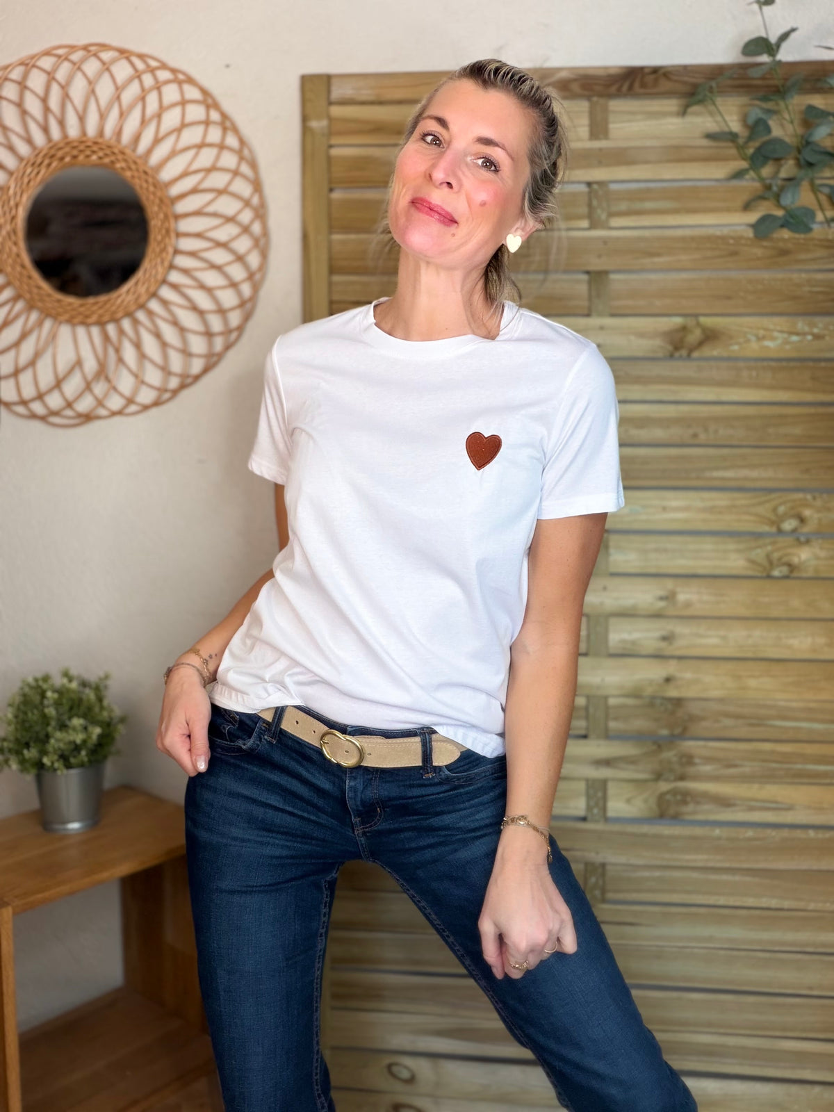 Tee shirt cœur brodé café 🧡 PIA Blanc - FIN DE SÉRIE