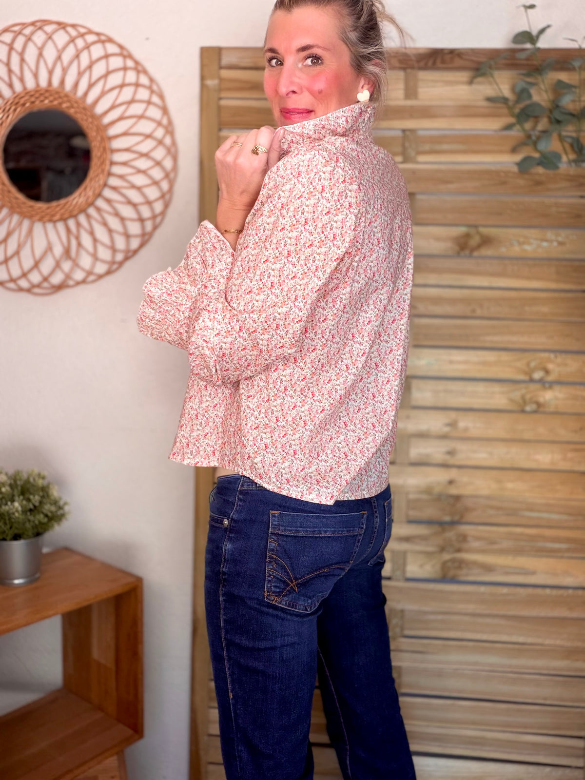 Chemise imprimée Liberty col volanté HÉLOÏSE - Rouge rosé - FIN DE SÉRIE