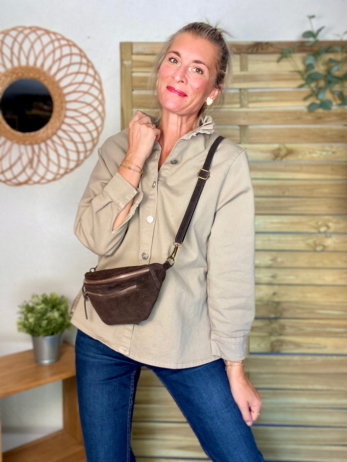 Veste / Chemise en coton, col victorien volanté Beige taupe LISON