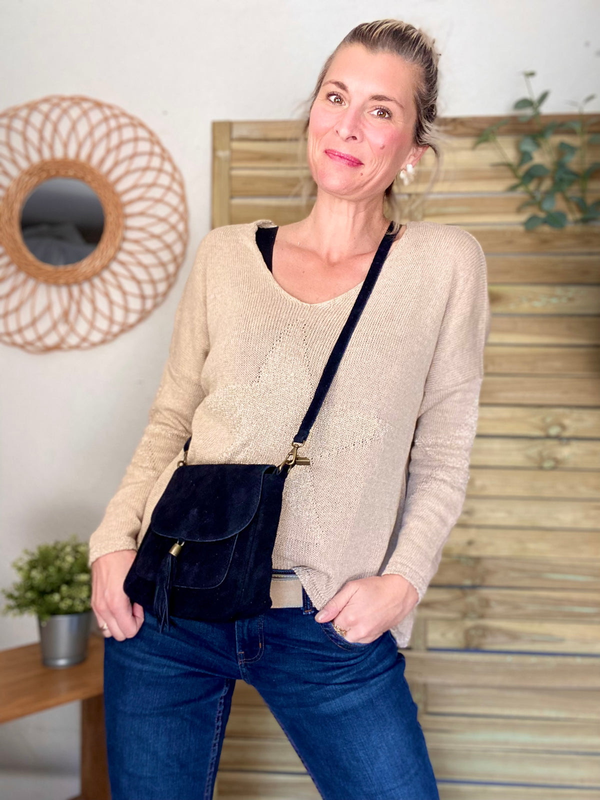 Sac bandoulière en cuir daim HORTENSE - Noir - FIN DE SÉRIE