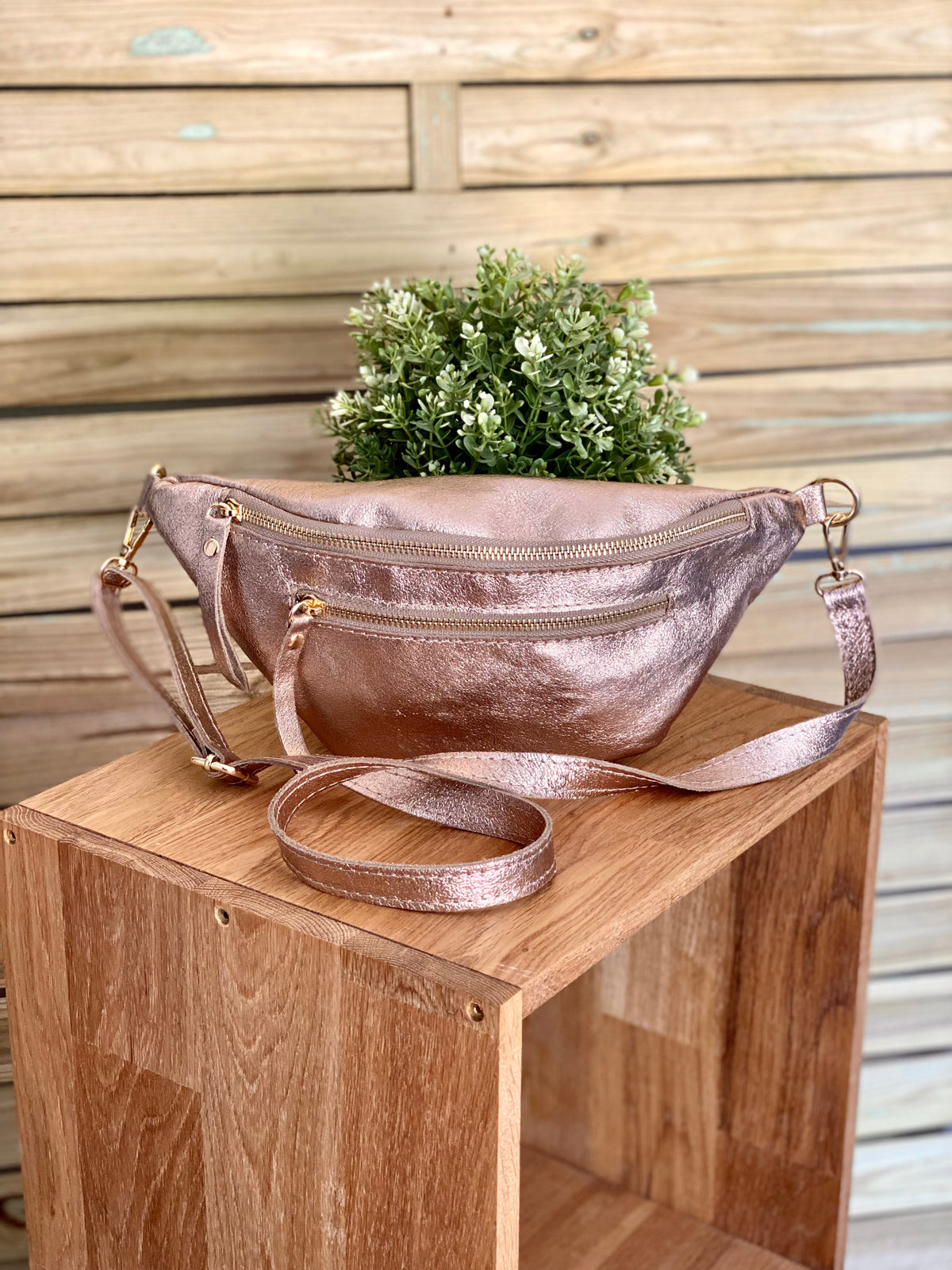 Sac banane en cuir irisé ERYN - Rose gold (9 coloris)