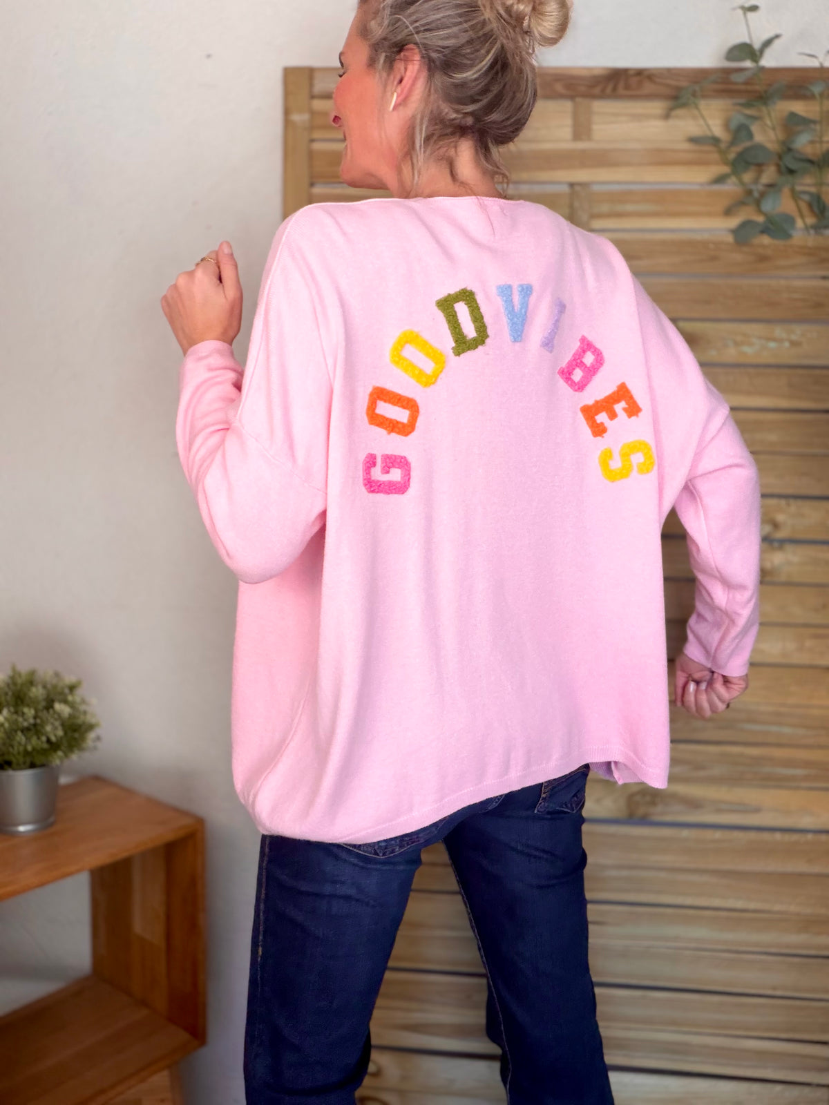 Gilet GOOD VIBES rose - AVIDA - FIN DE SÉRIE