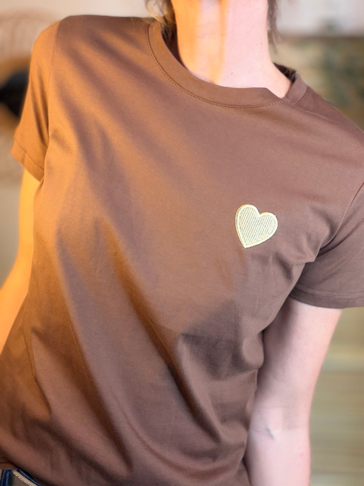 Tee shirt cœur brodé doré 💛 PIA Choco - FIN DE SÉRIE