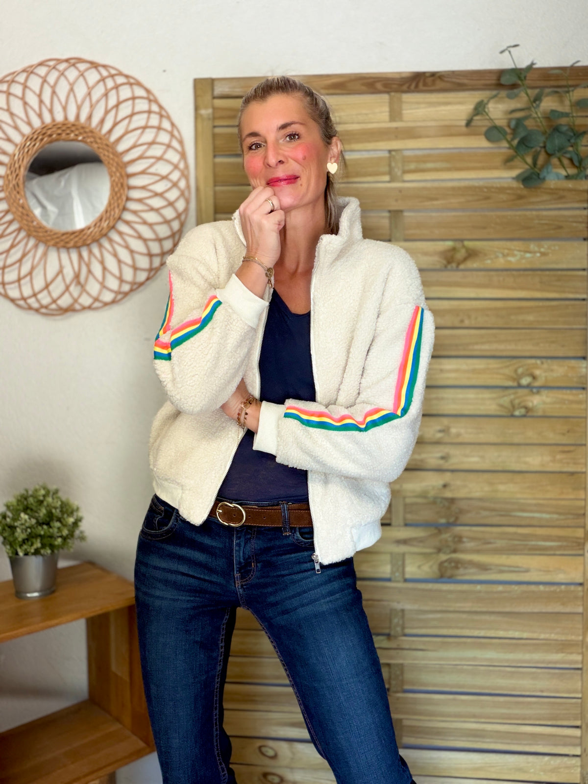 Veste Sherpa zippée bandes Arc-en-ciel CORALIE Beige🌈