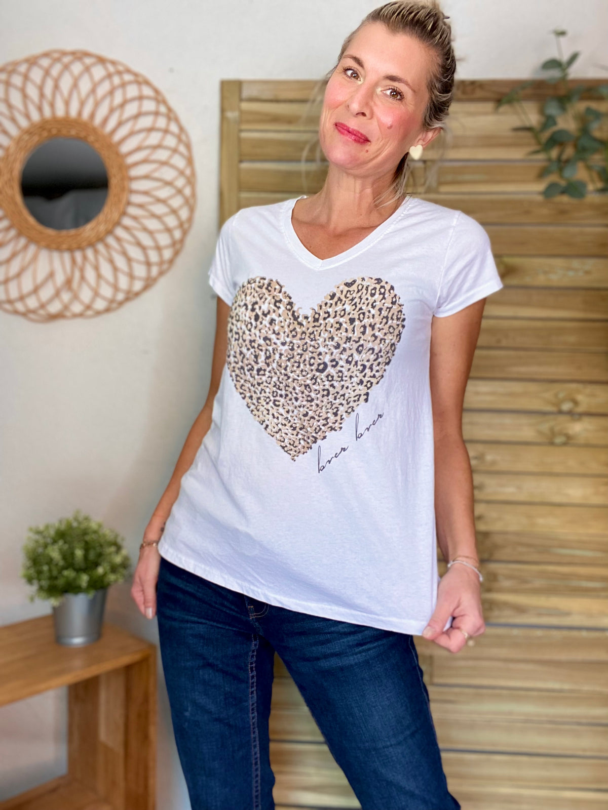 Tee shirt grand coeur léo et strass 💛🐆 THALIA Blanc - FIN DE SÉRIE