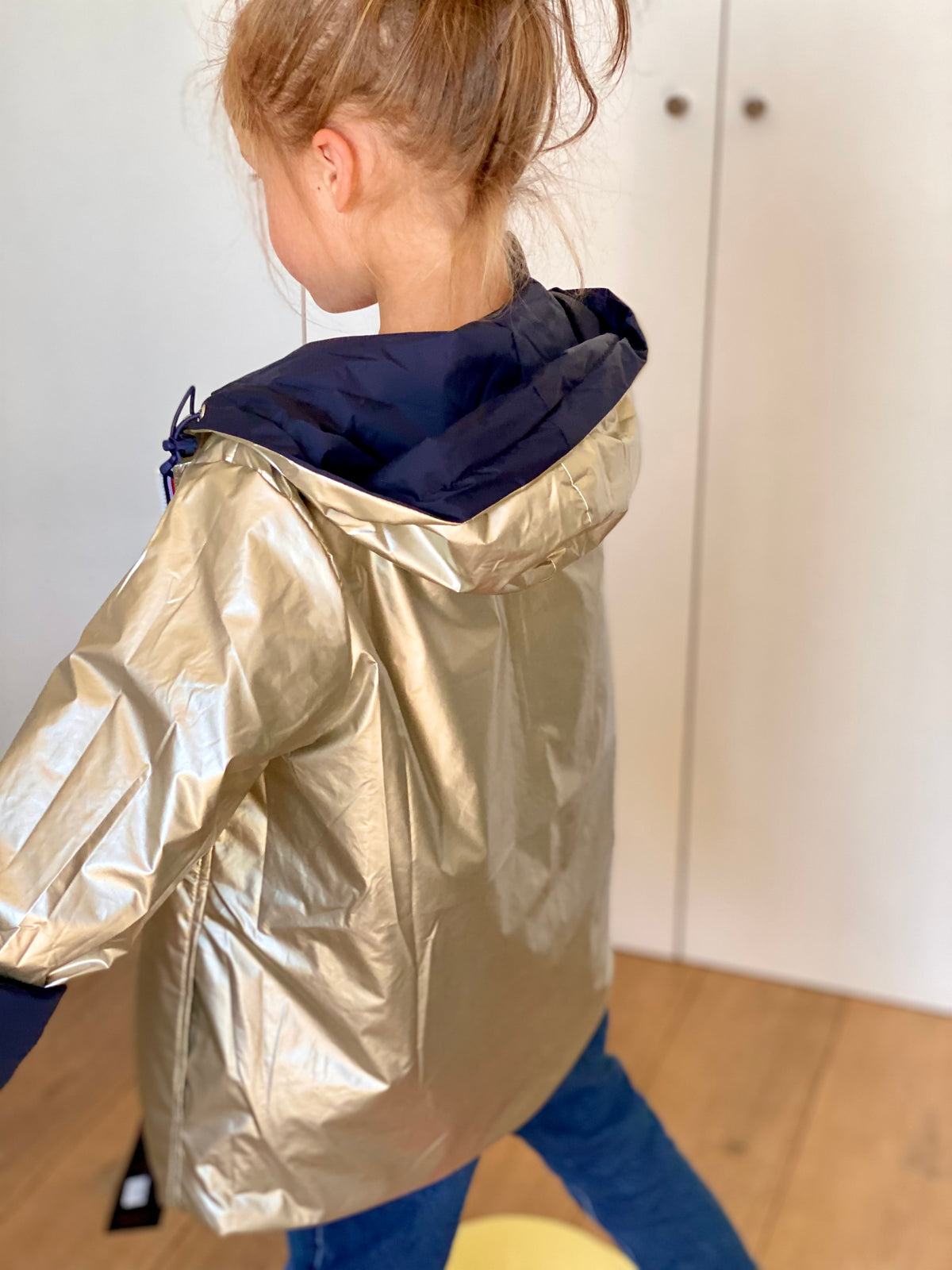 Imperméable réversible rembourré LOUISON KIDS enfant (mixte) - Bleu Marine / Doré