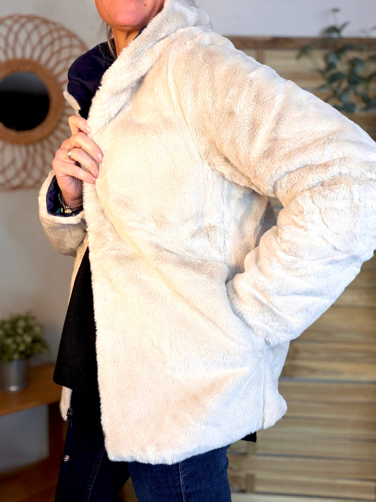 LAURA JO - Parka Imperméable réversible fourrée Marine / Beige ALIX Court • DÉSTOCKAGE
