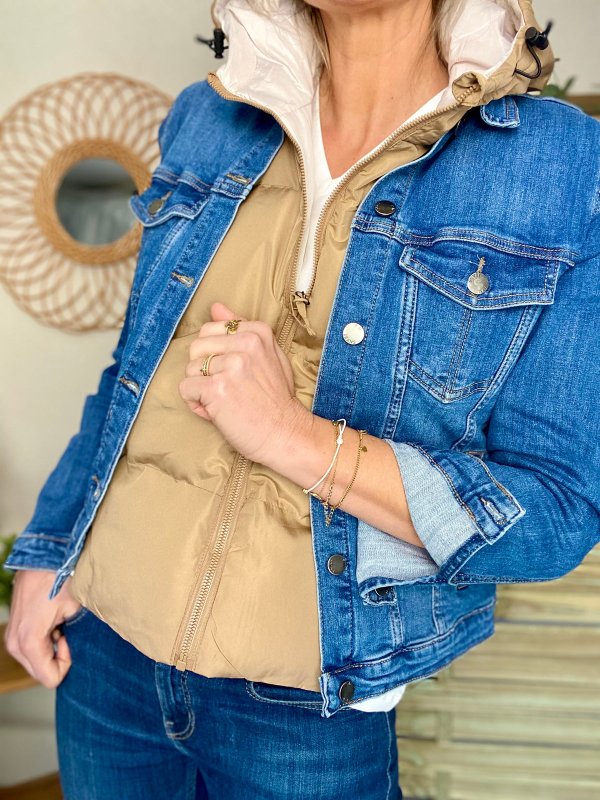 Veste en jean broderie AMOUR - PAULINE - FIN DE SÉRIE