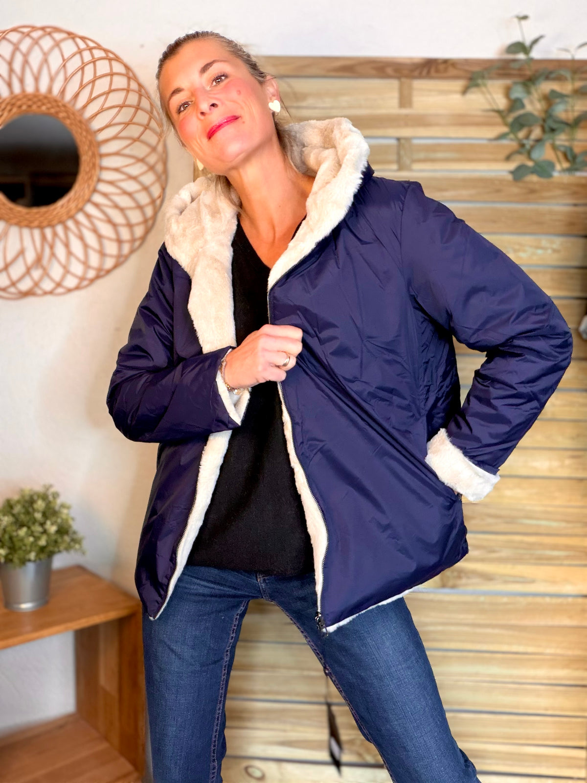 LAURA JO - Parka Imperméable réversible fourrée Marine / Beige ALIX Court • DÉSTOCKAGE