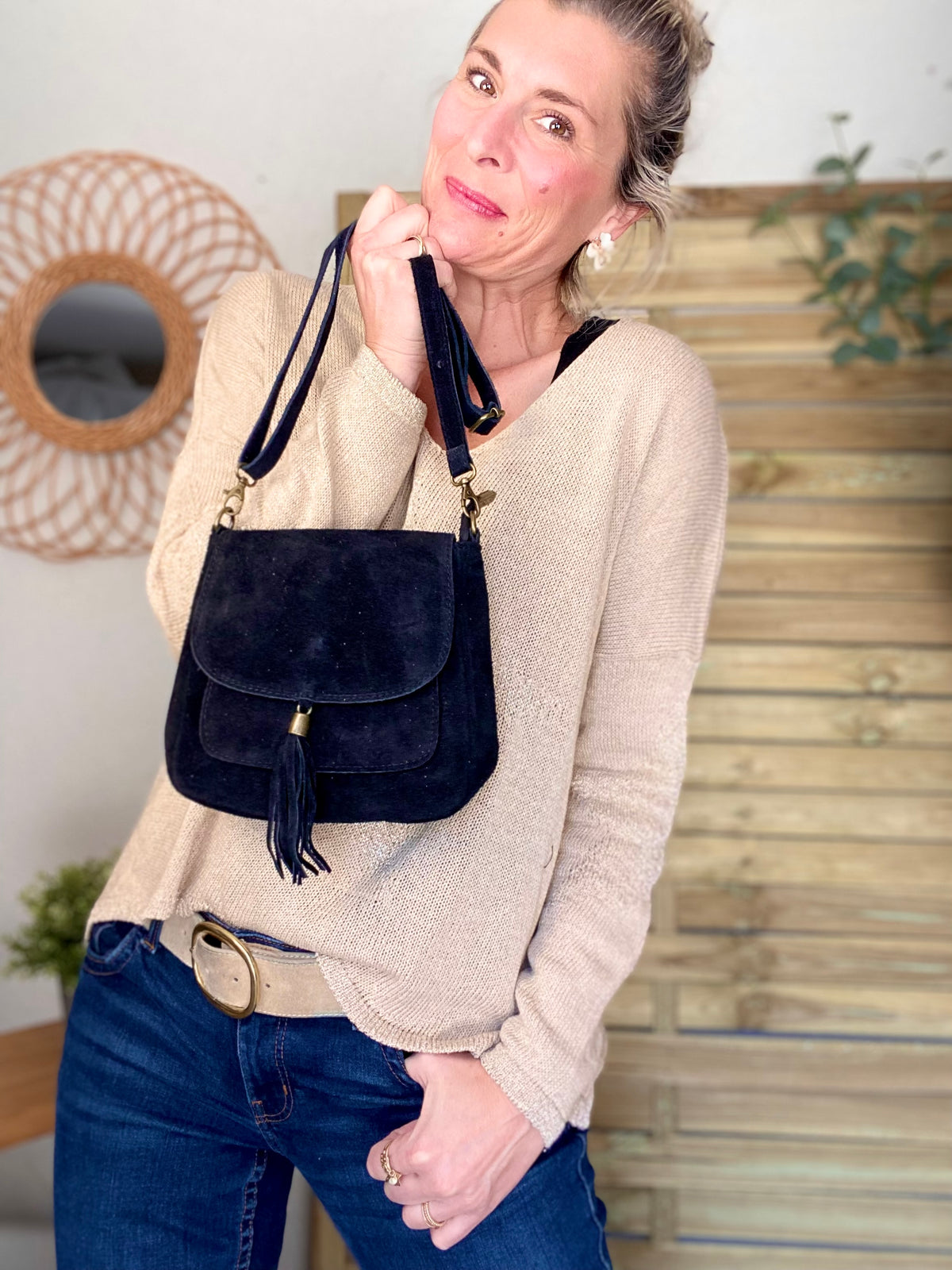 Sac bandoulière en cuir daim HORTENSE - Noir - FIN DE SÉRIE